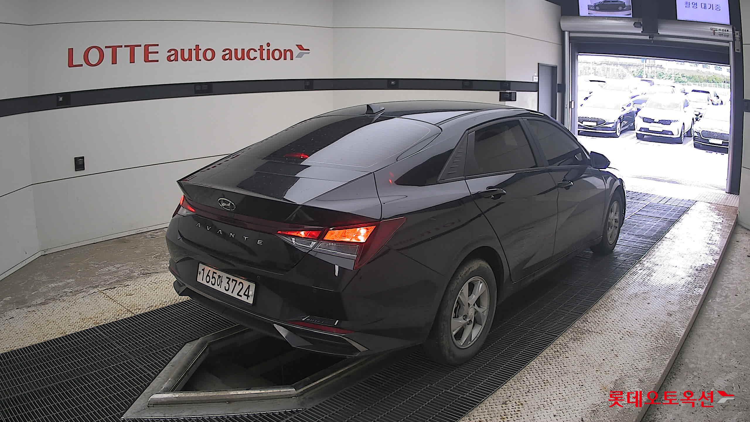 2022 - hyundai avante