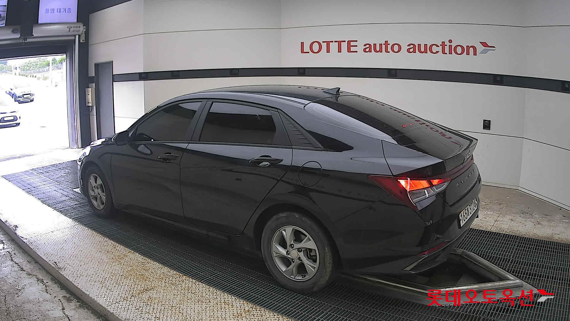 2022 - hyundai avante