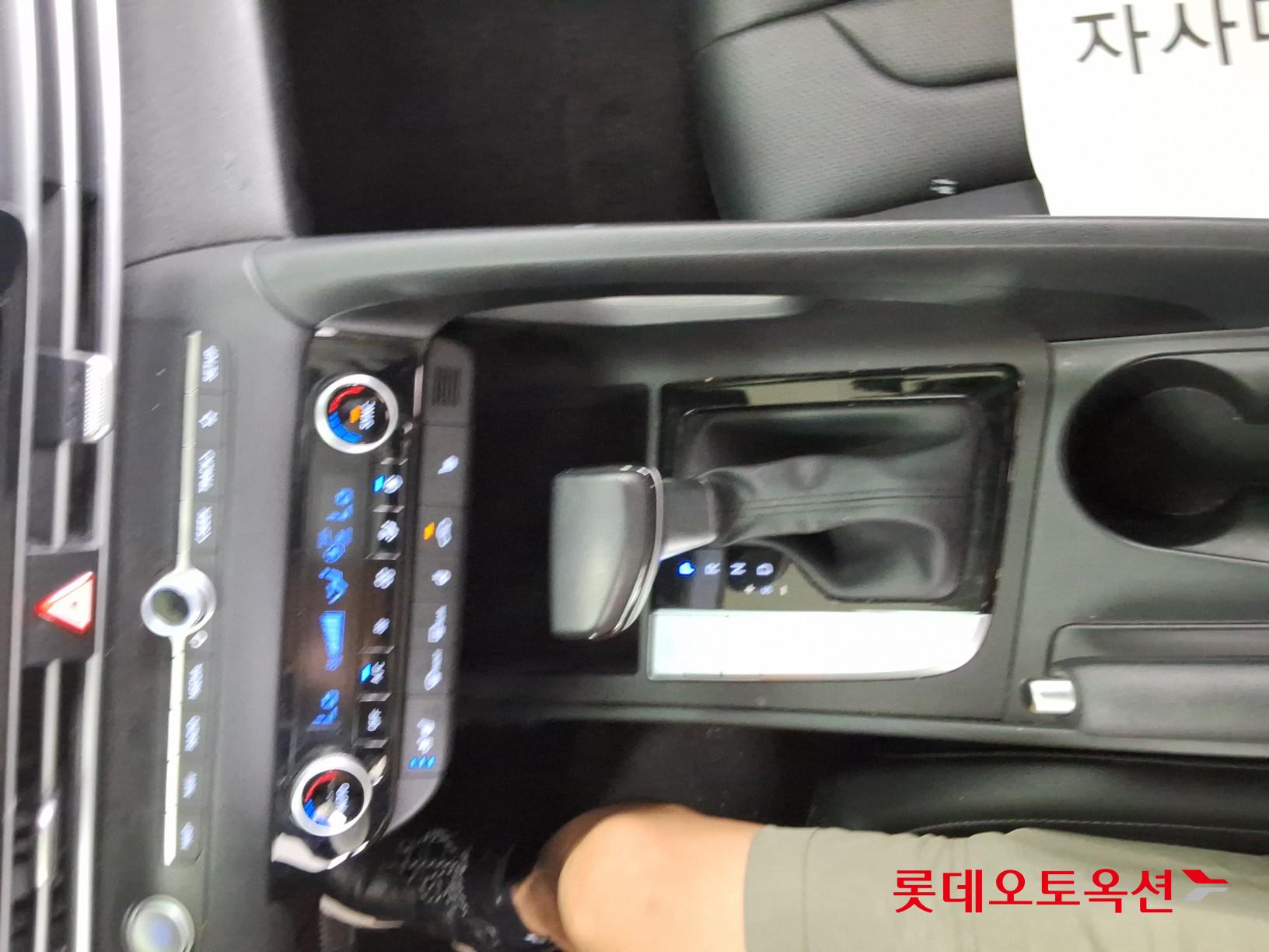 2022 - hyundai avante