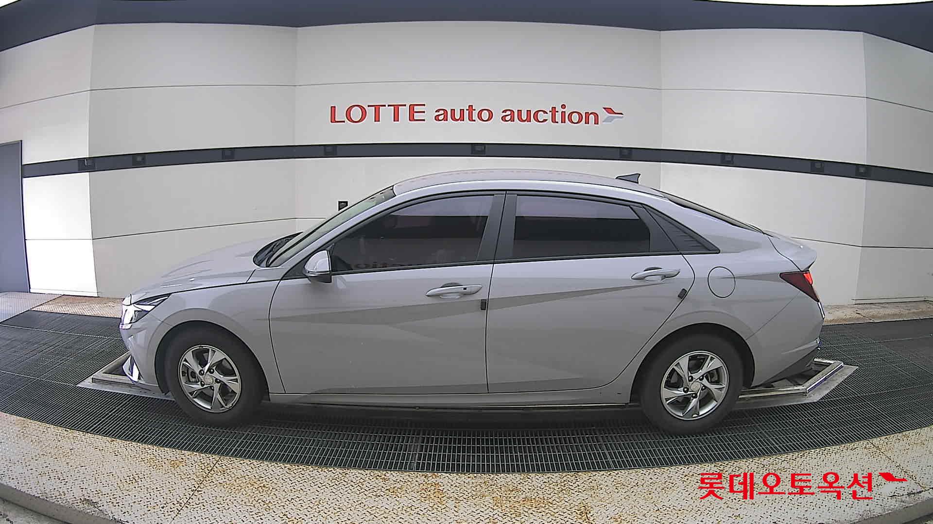 2021 - hyundai avante