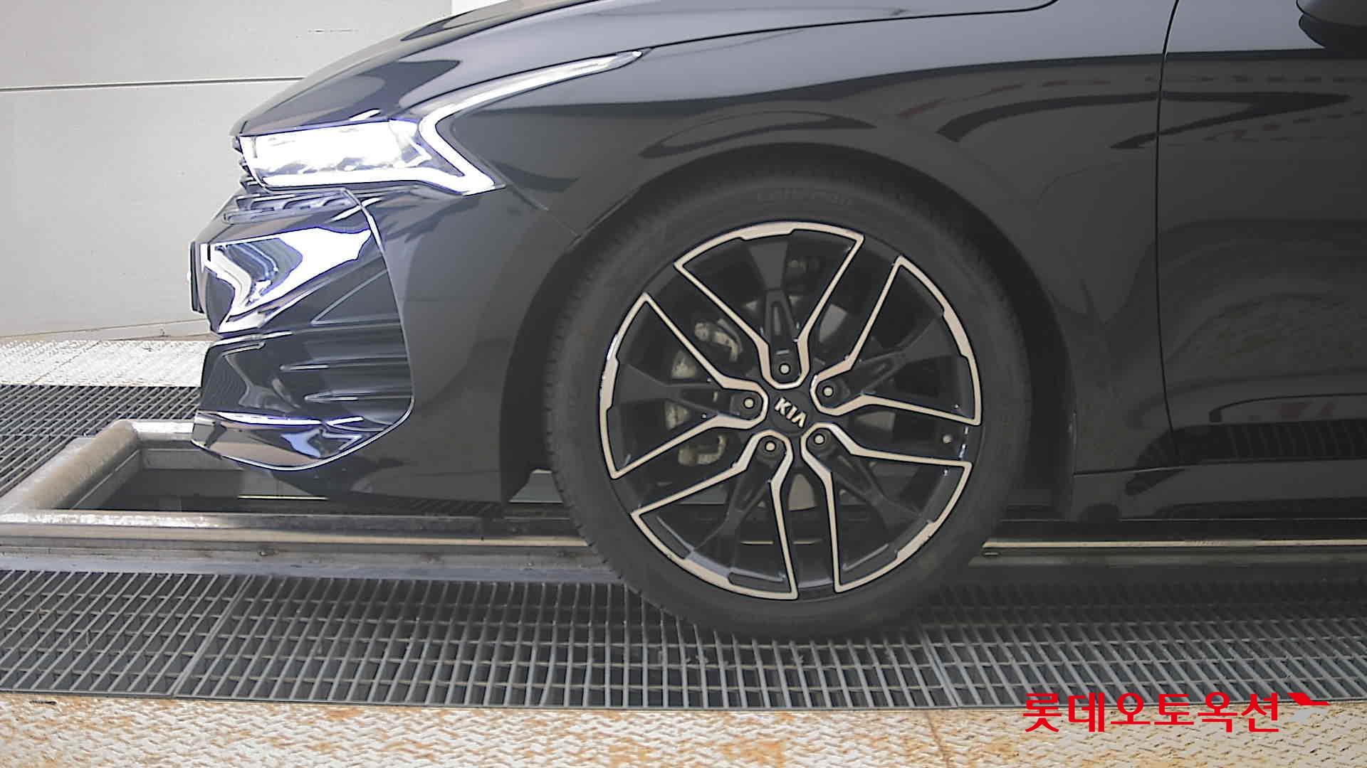 2020 - kia k5