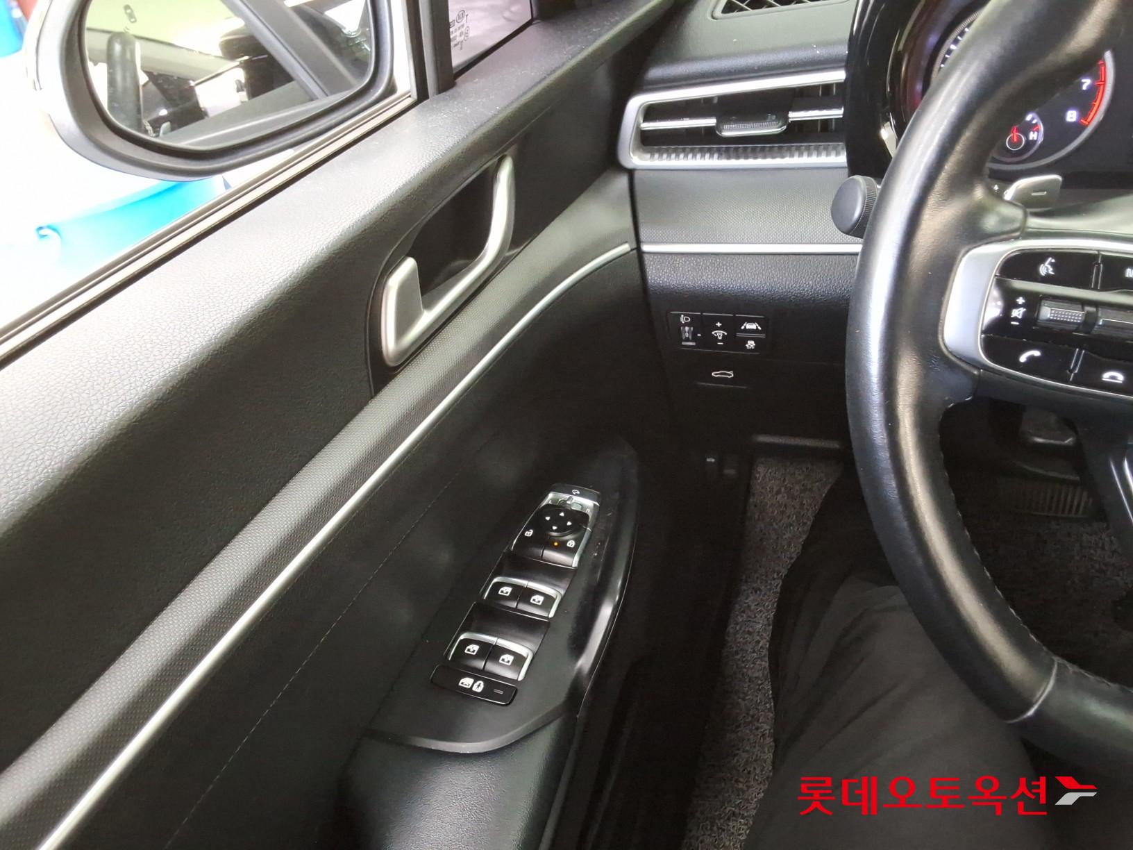 2020 - kia k5