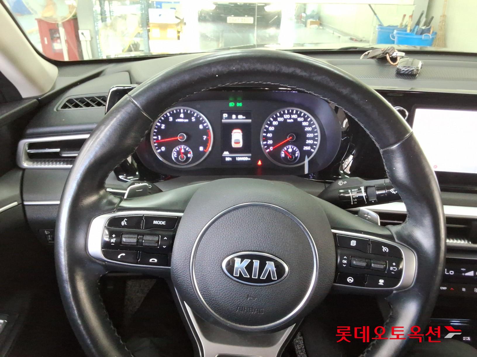2020 - kia k5