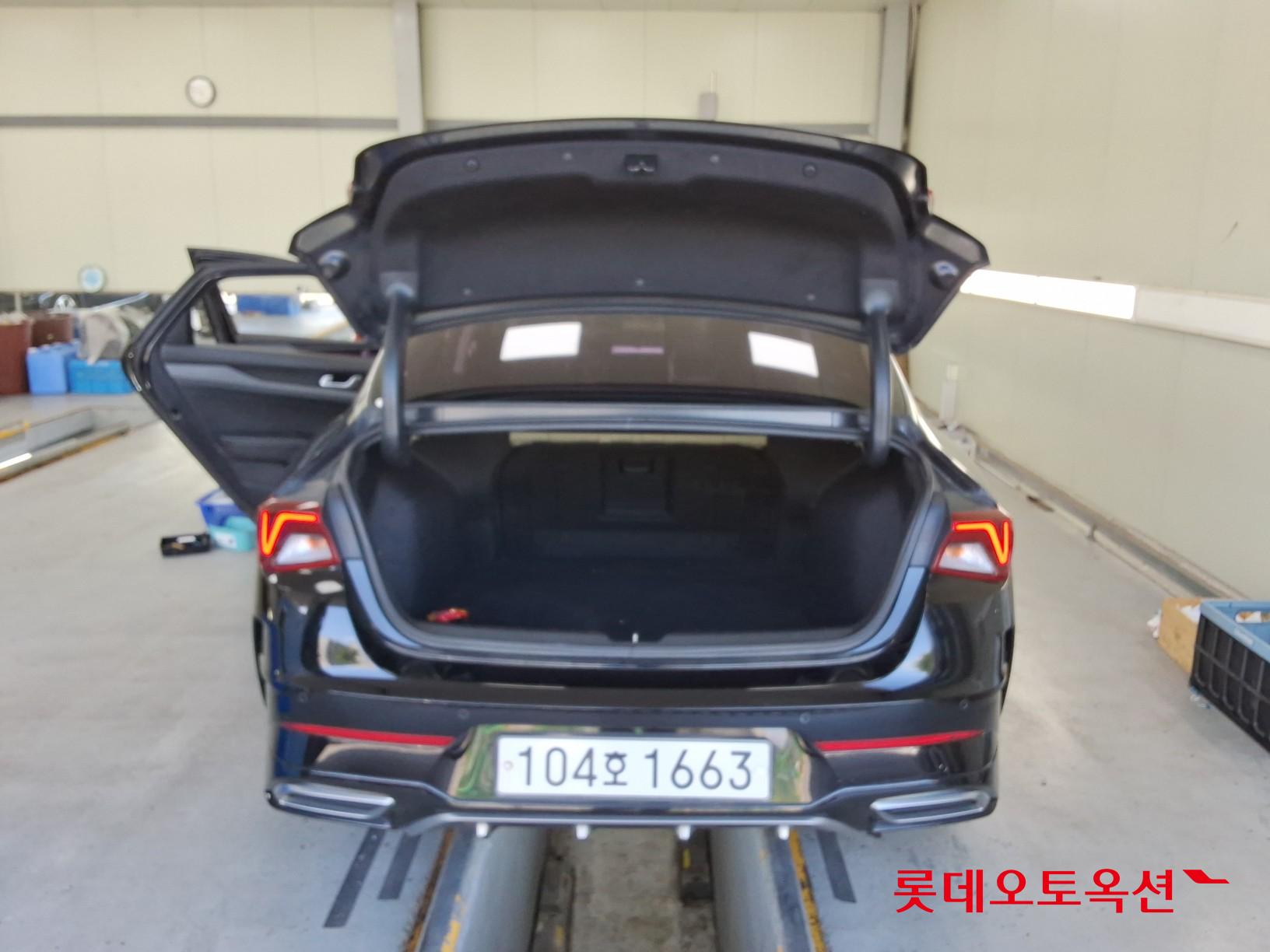2020 - kia k5
