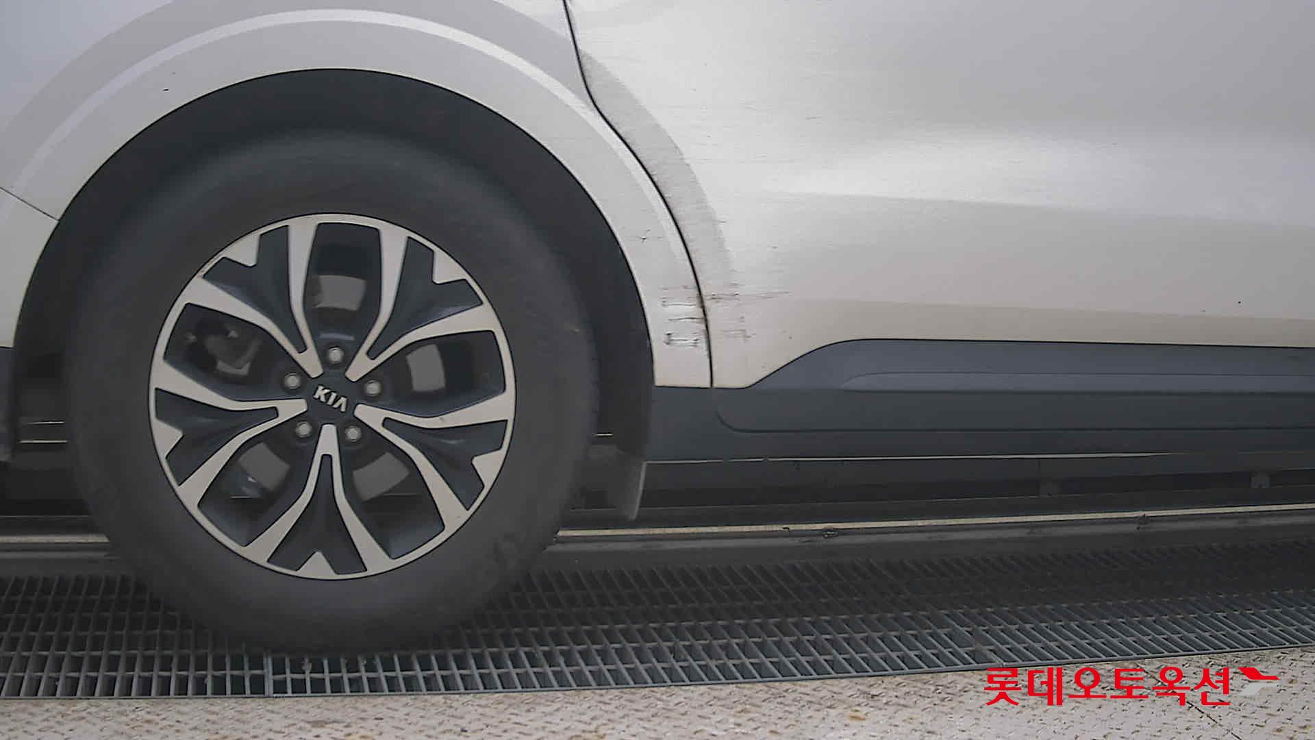 2021 - kia carnival