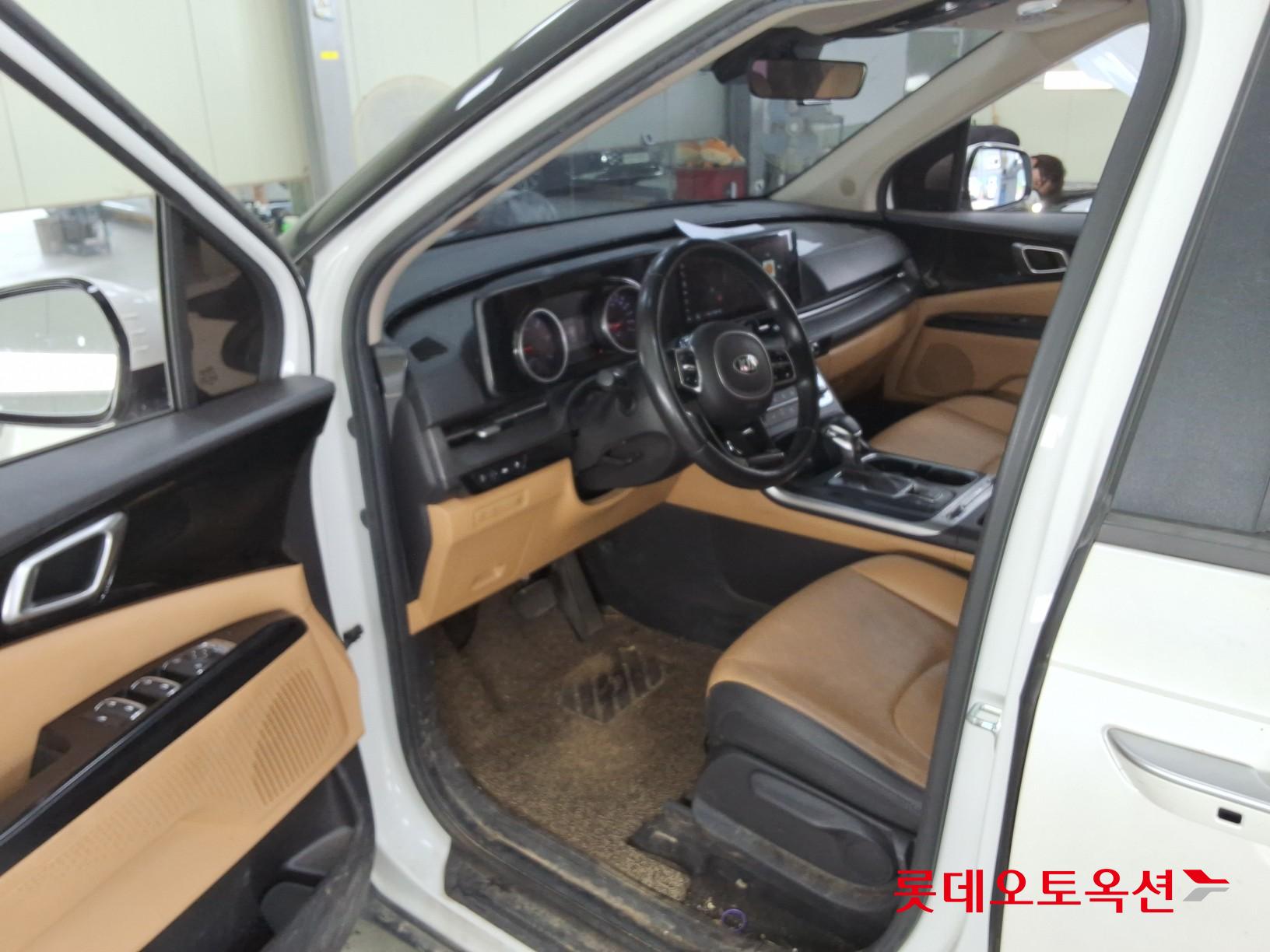 2021 - kia carnival
