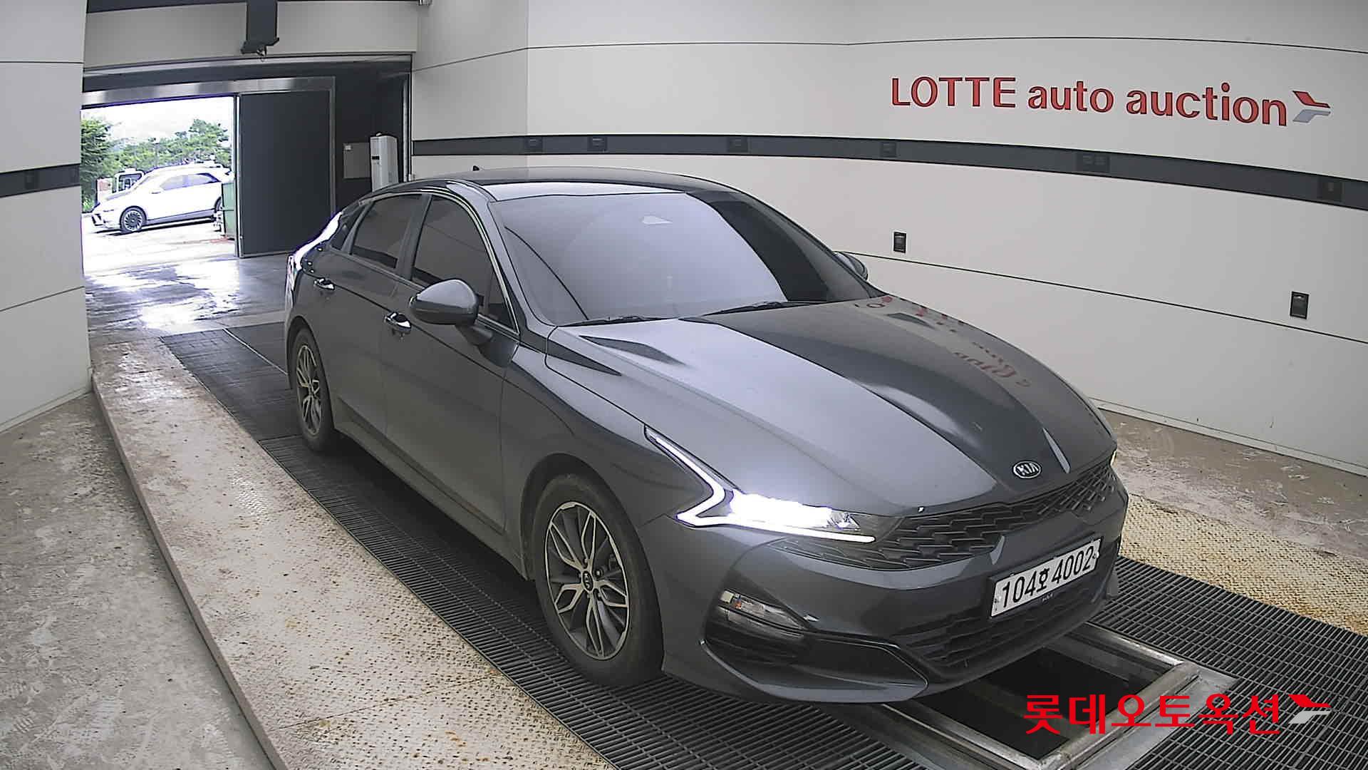 2020 - kia k5