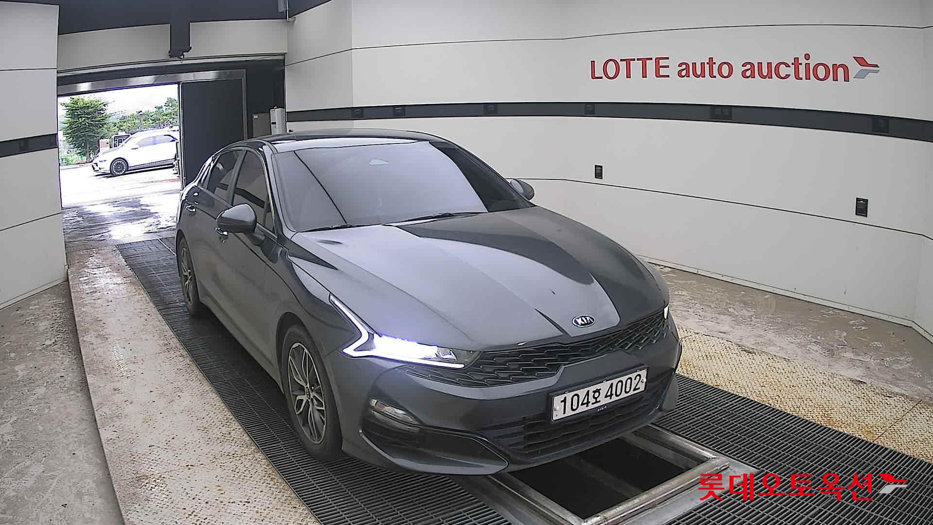 2020 - kia k5