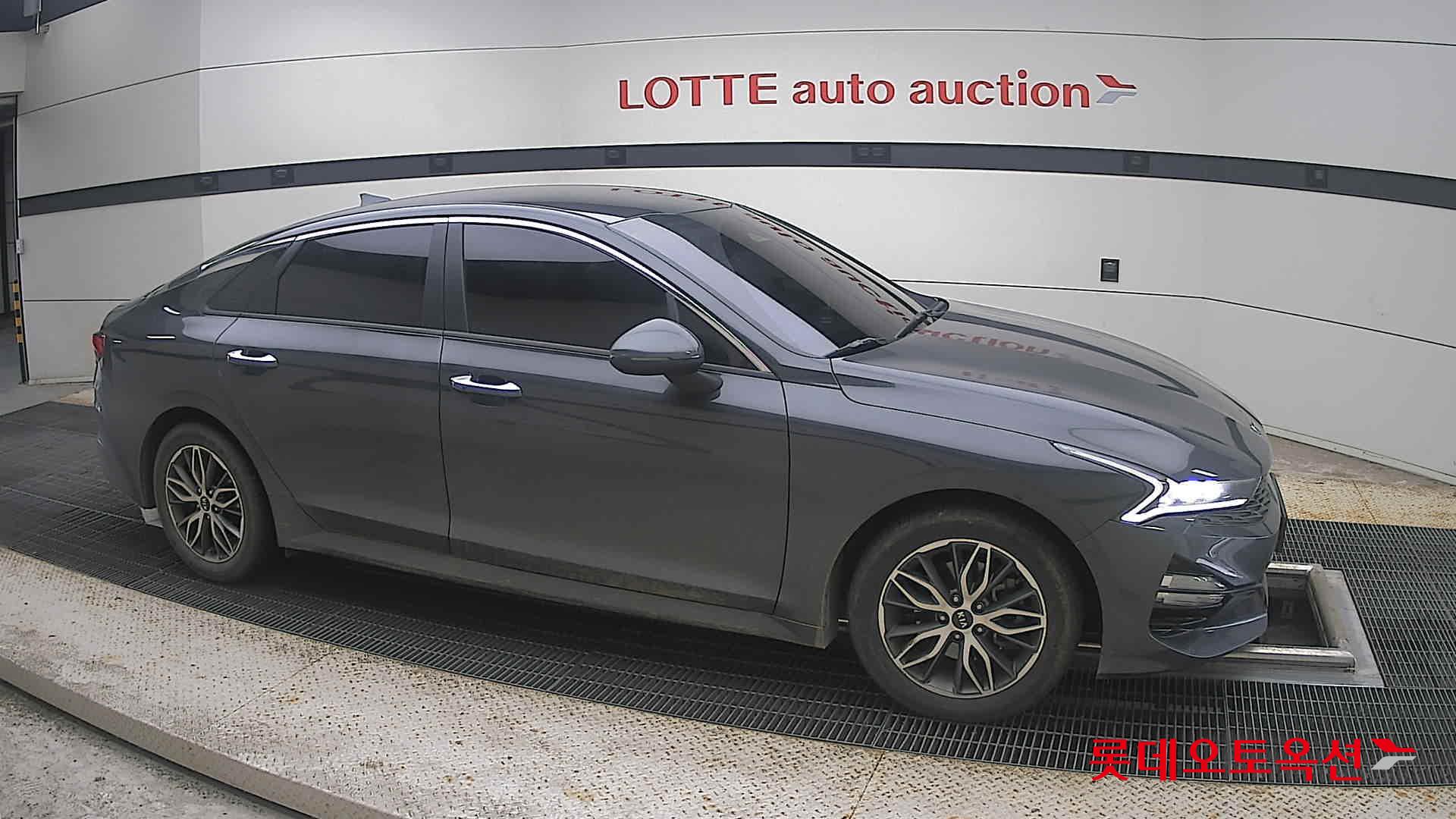 2020 - kia k5