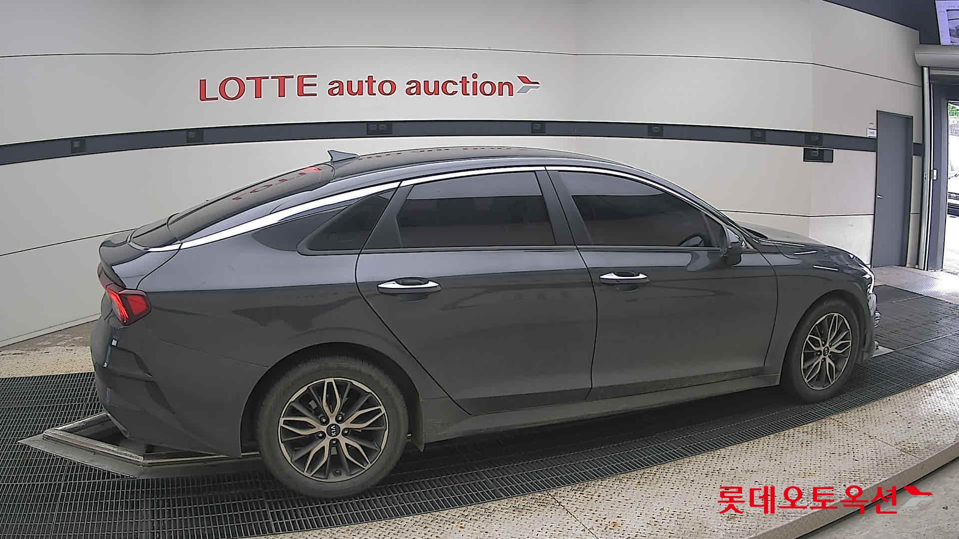 2020 - kia k5