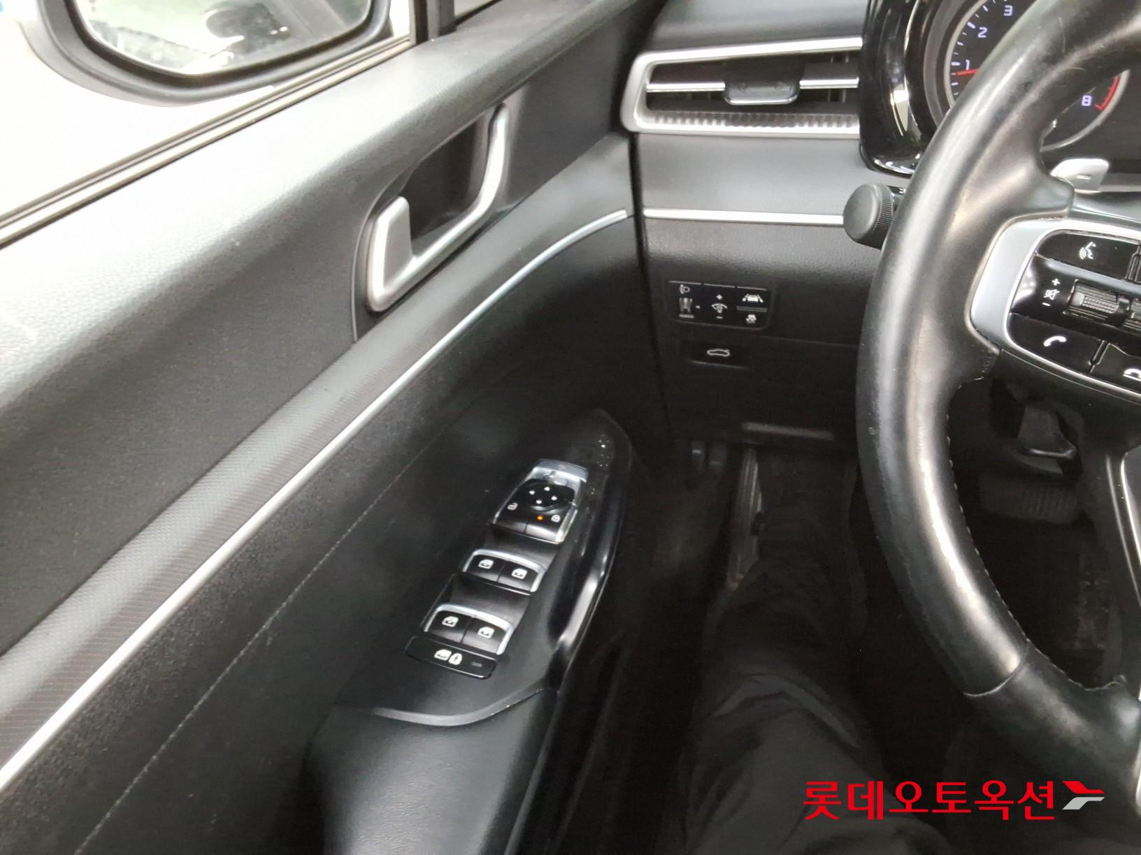 2020 - kia k5