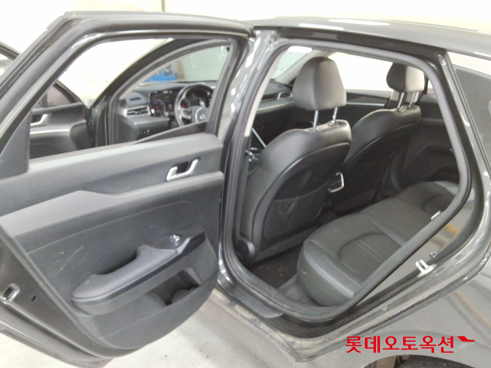 2020 - kia k5