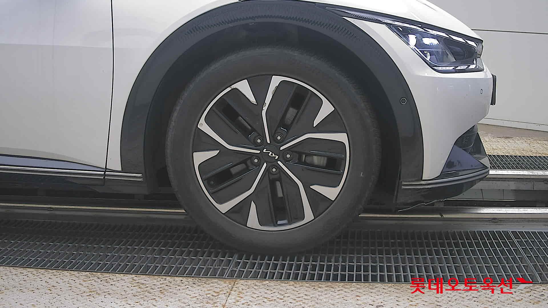 2022 - kia ev6