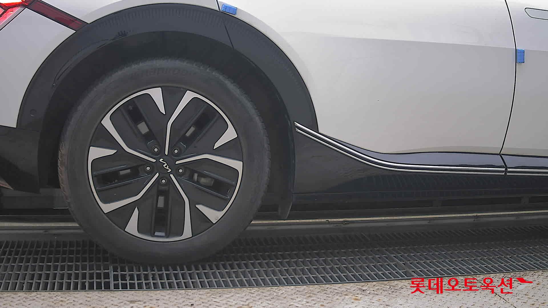 2022 - kia ev6