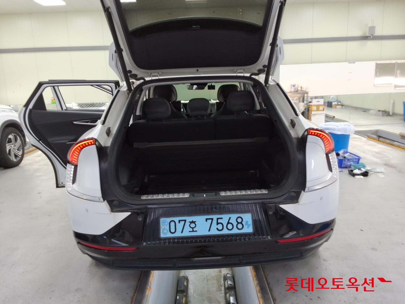 2022 - kia ev6