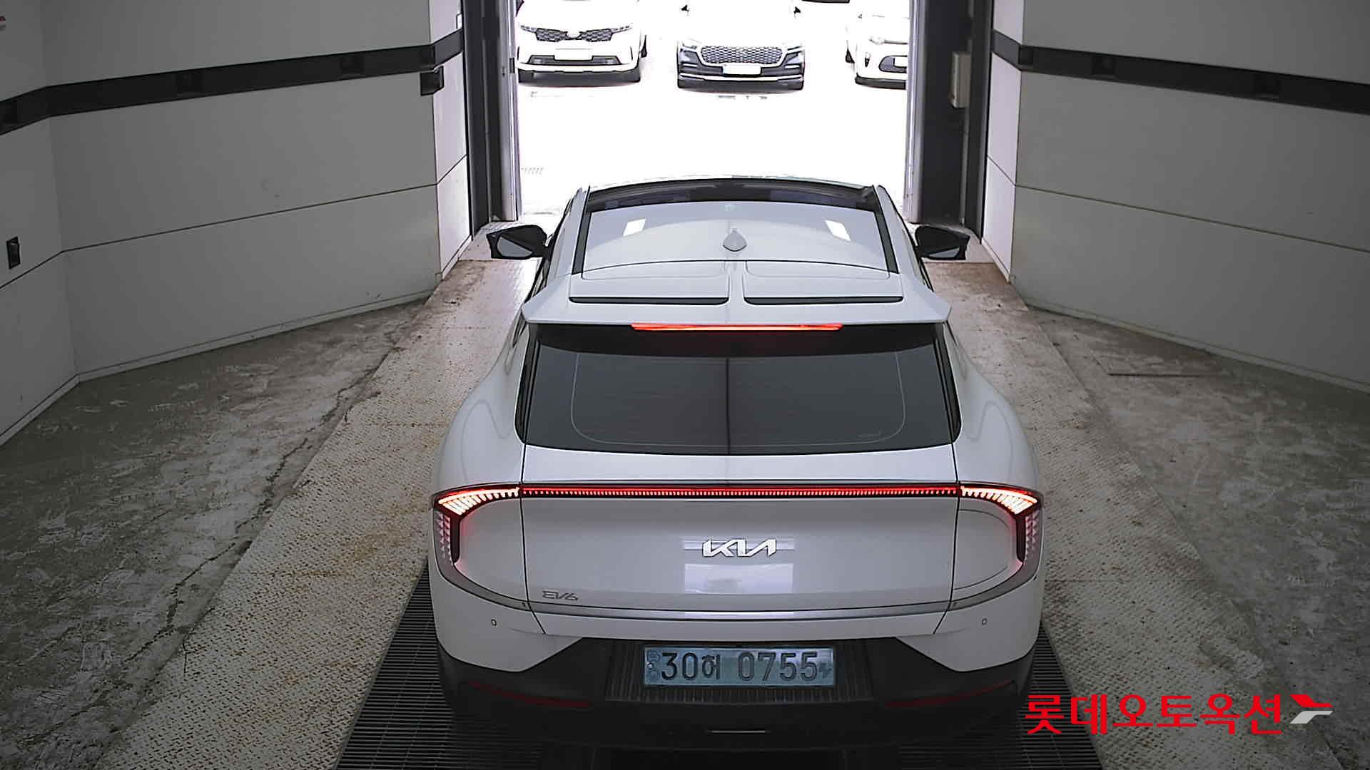 2022 - kia ev6