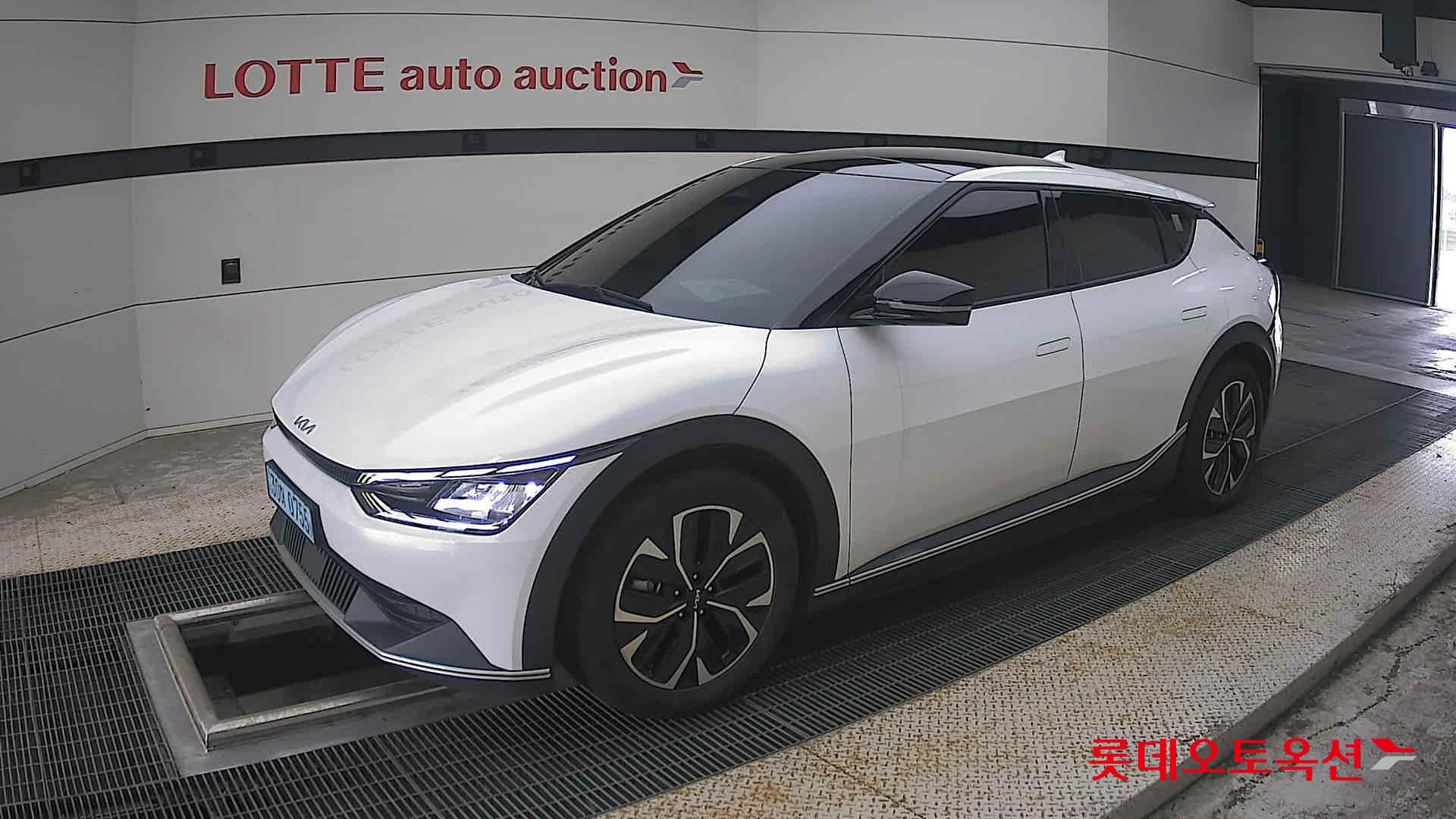 2022 - kia ev6