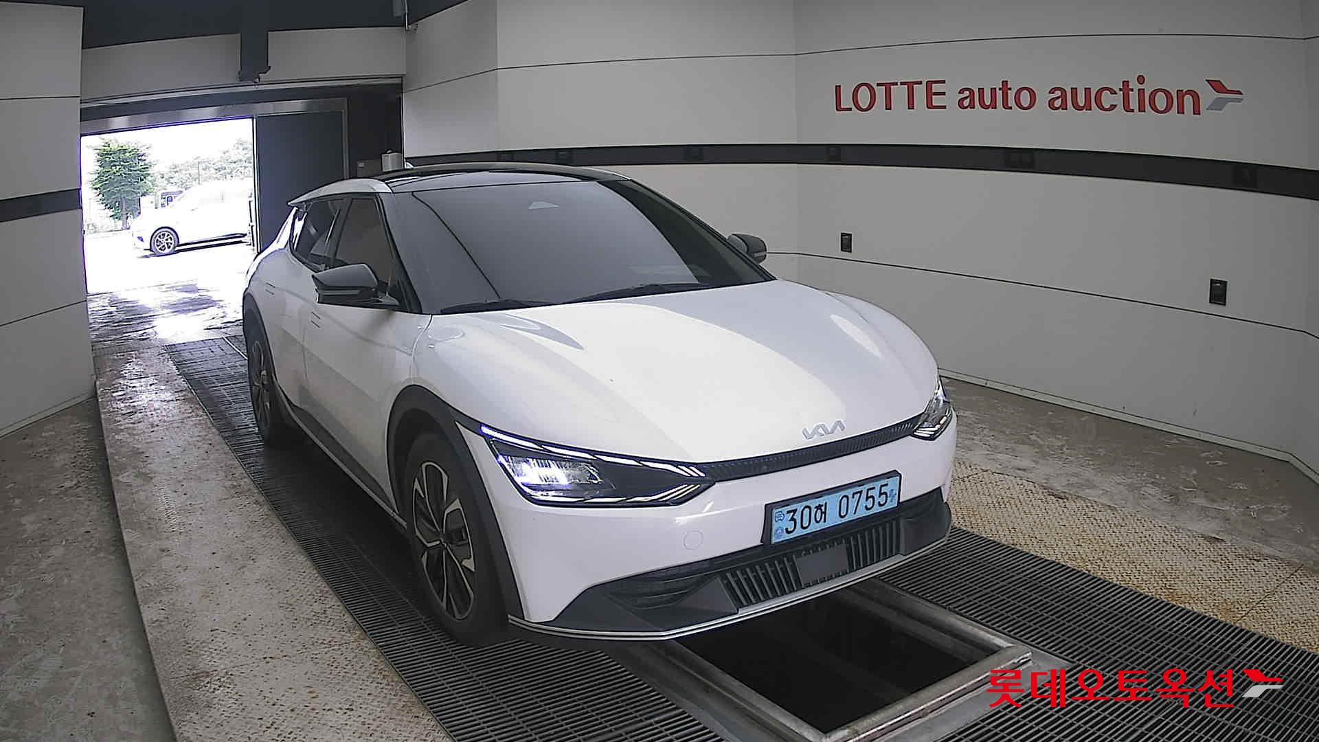 2022 - kia ev6