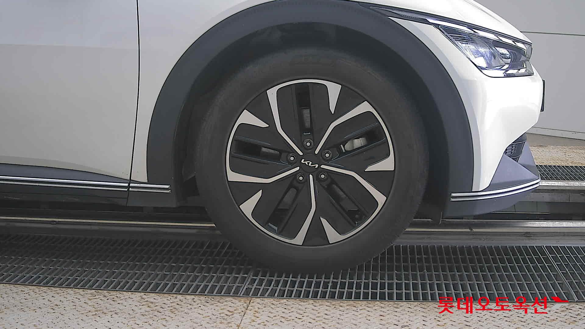 2022 - kia ev6