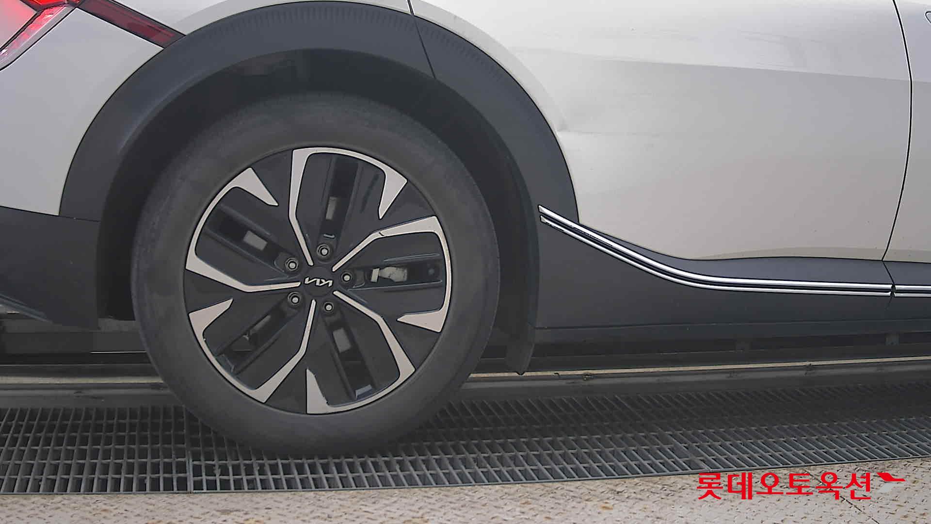 2022 - kia ev6