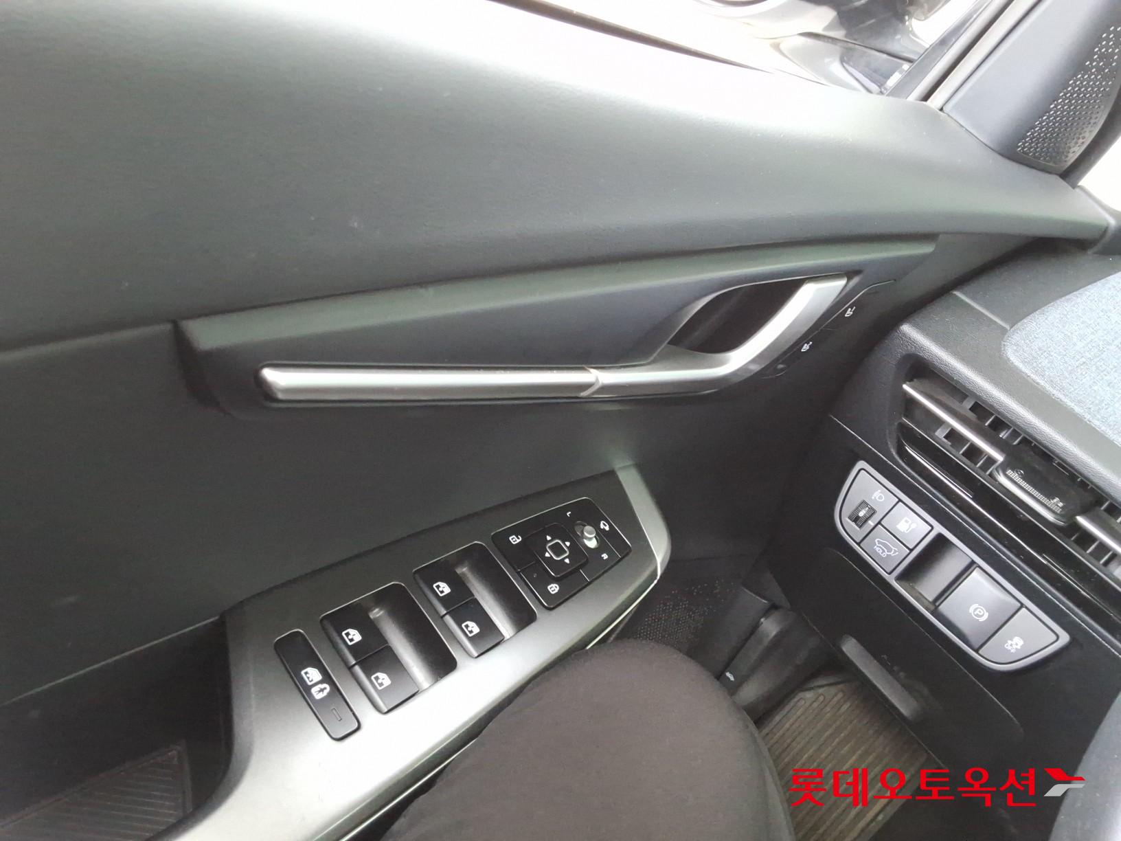 2022 - kia ev6