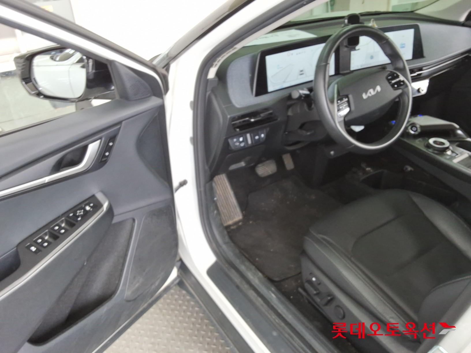 2022 - kia ev6