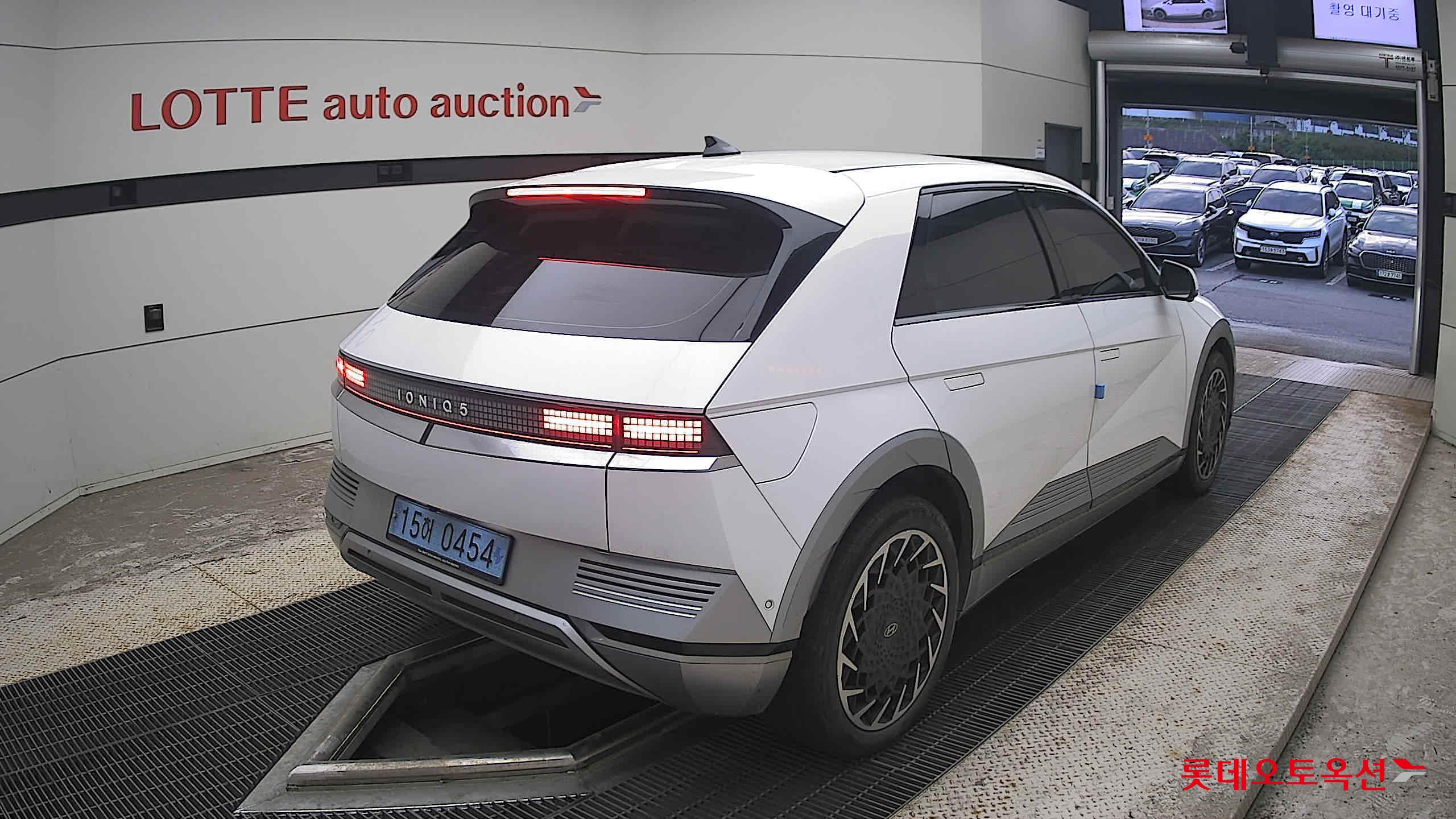 2022 - hyundai ioniq