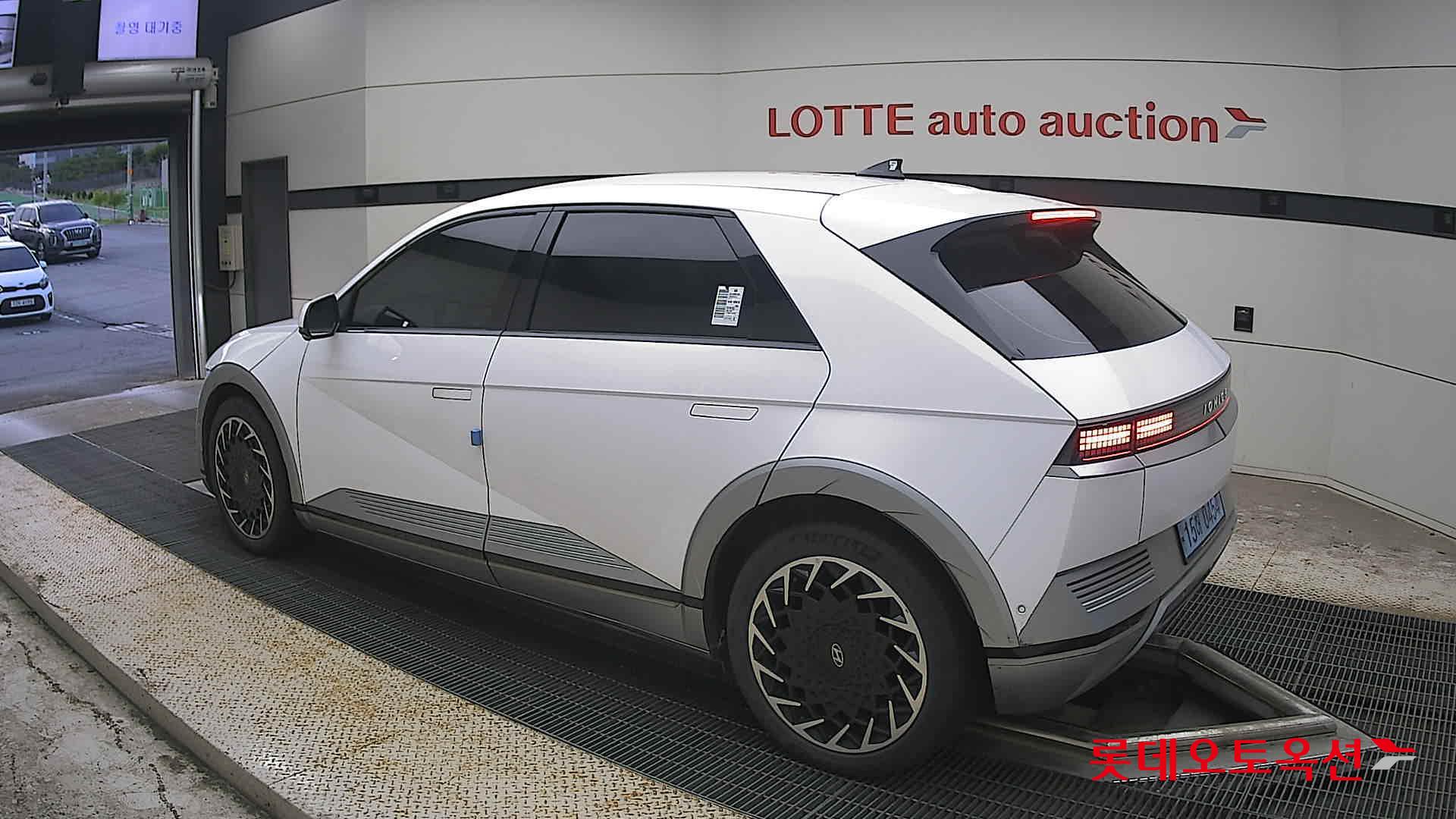 2022 - hyundai ioniq