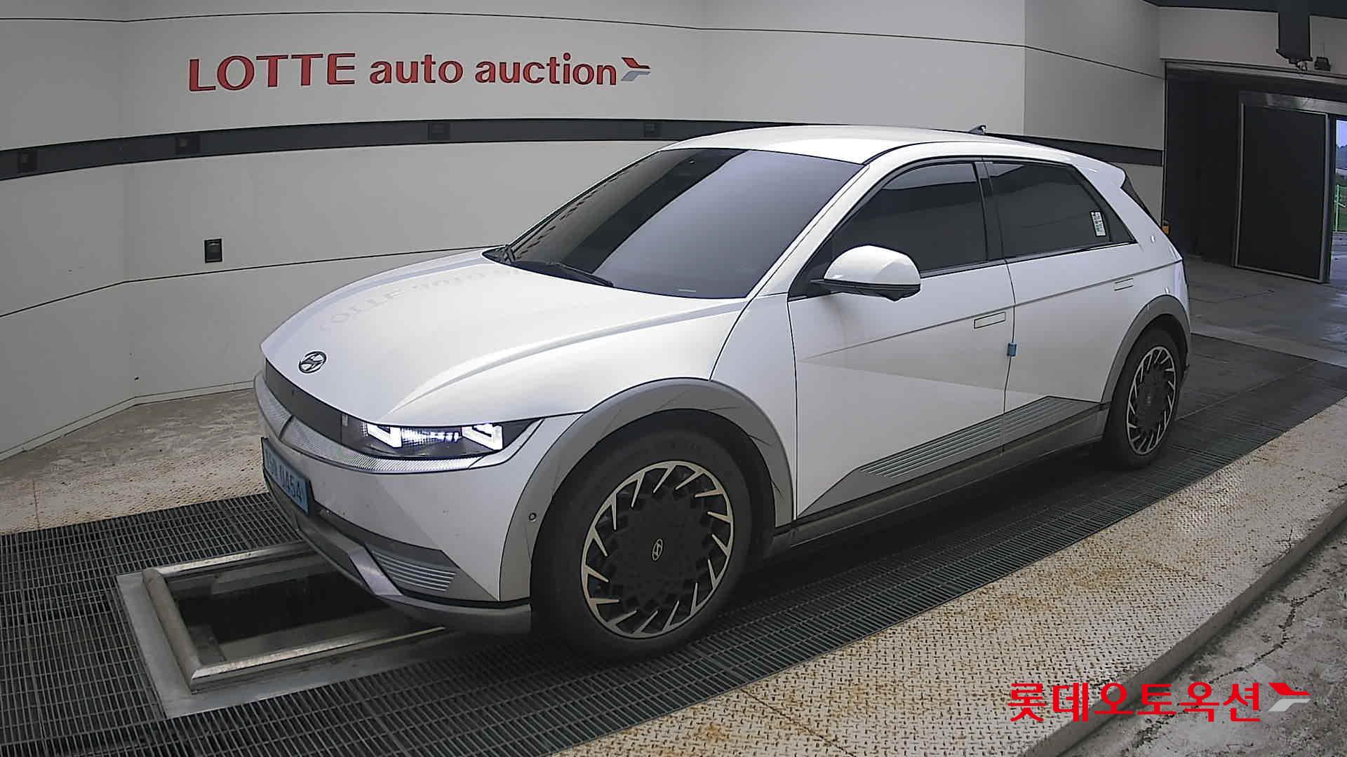 2022 - hyundai ioniq
