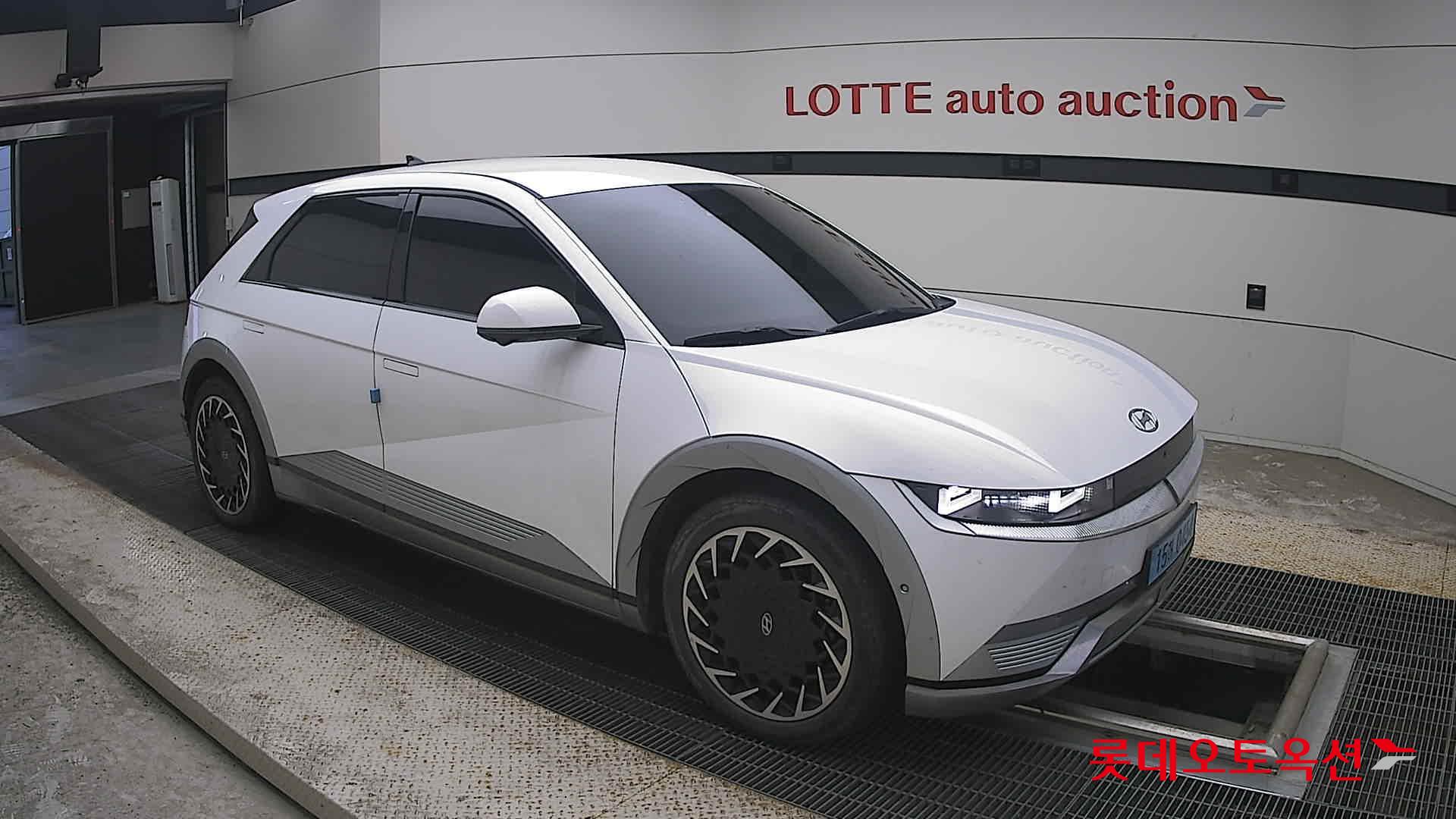 2022 - hyundai ioniq