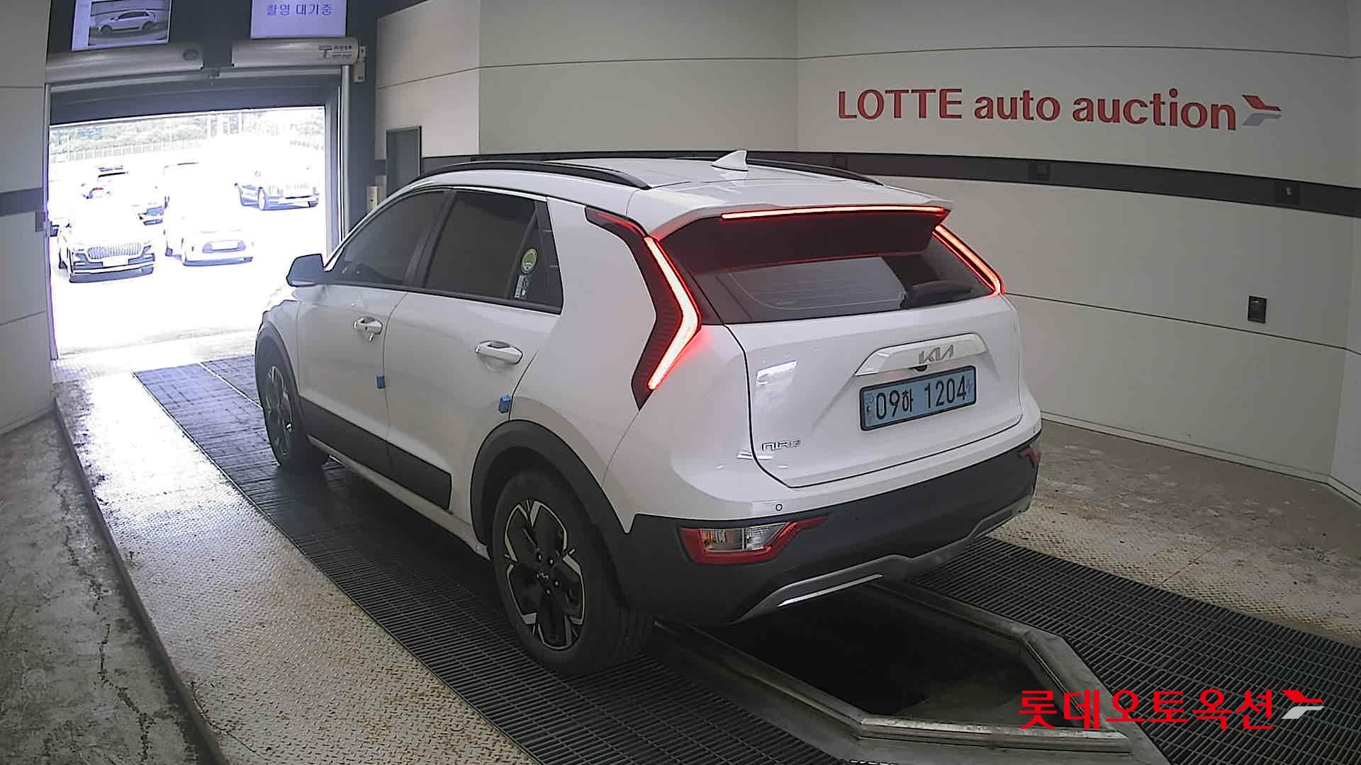 2023 - kia niro