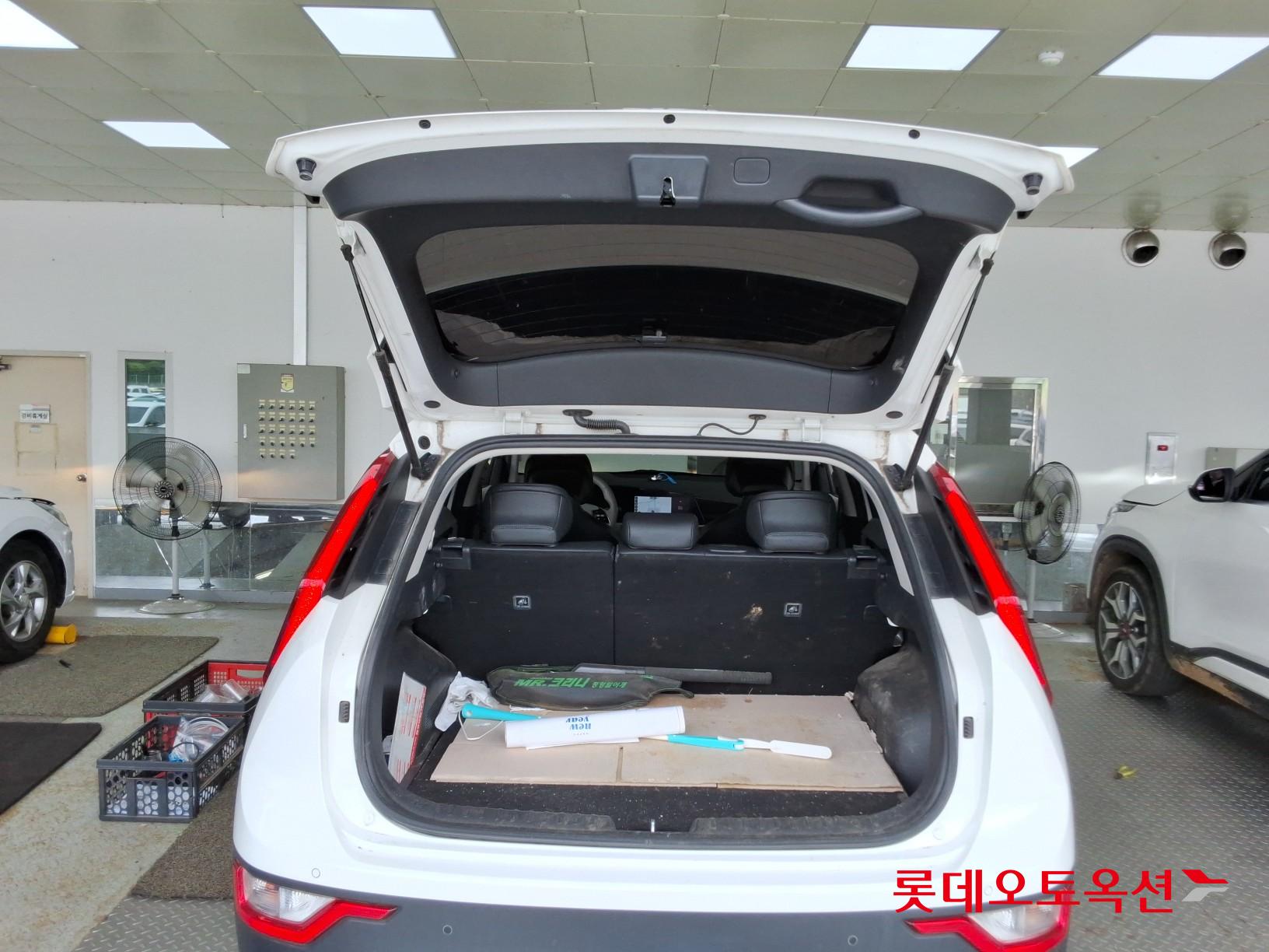 2023 - kia niro