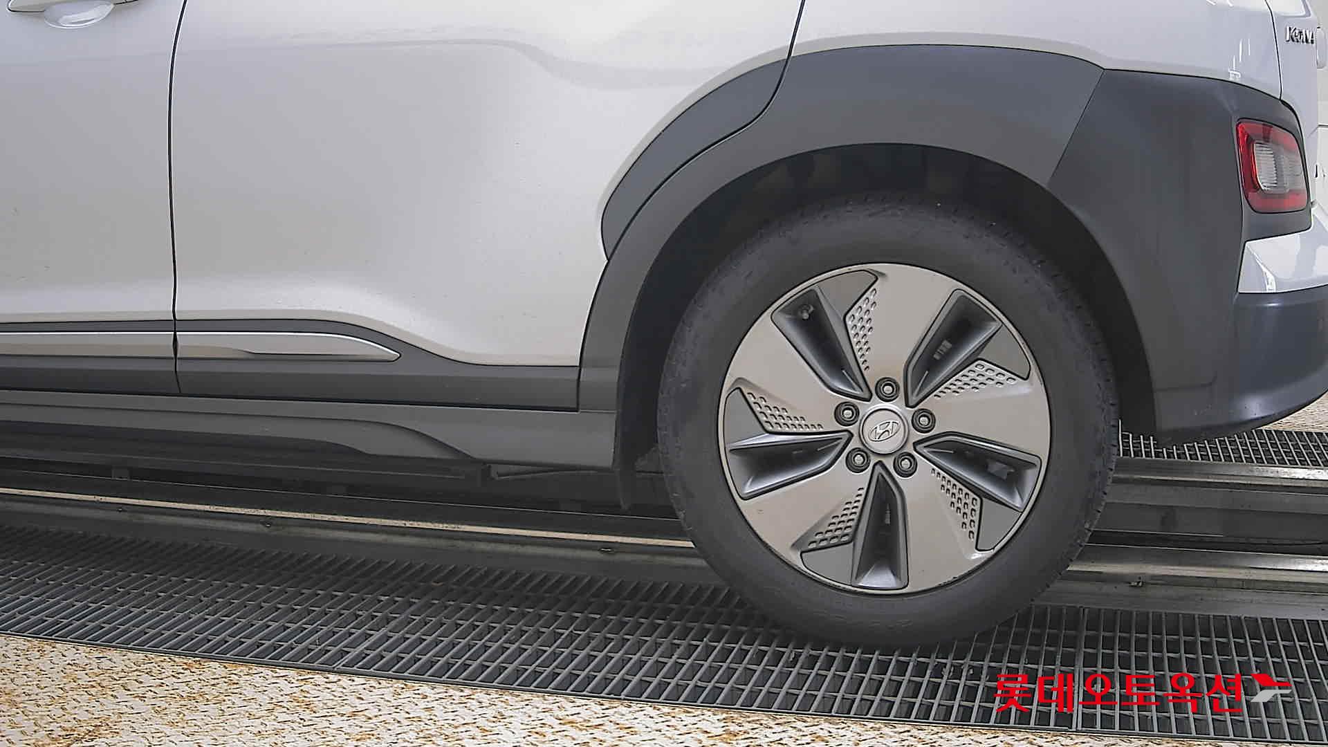 2020 - hyundai kona