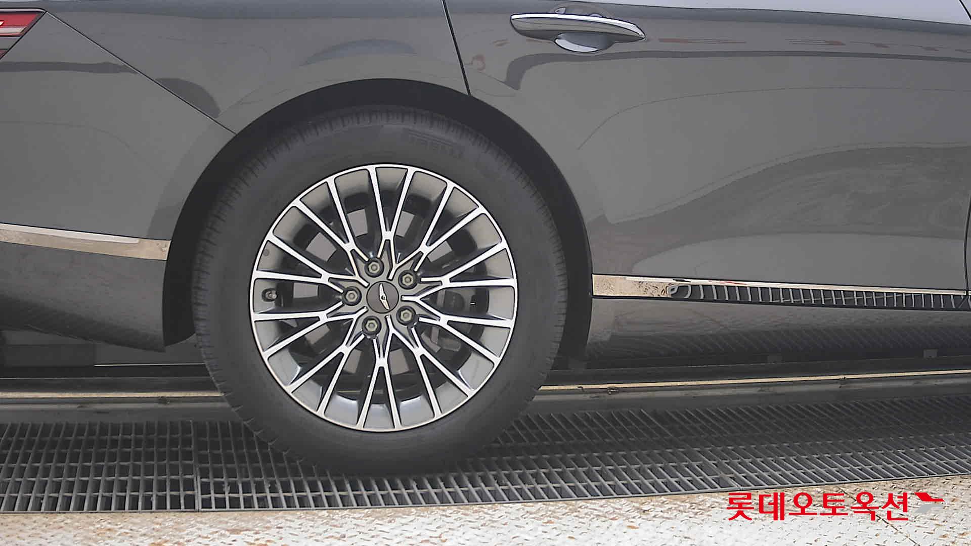 2022 - genesis g80