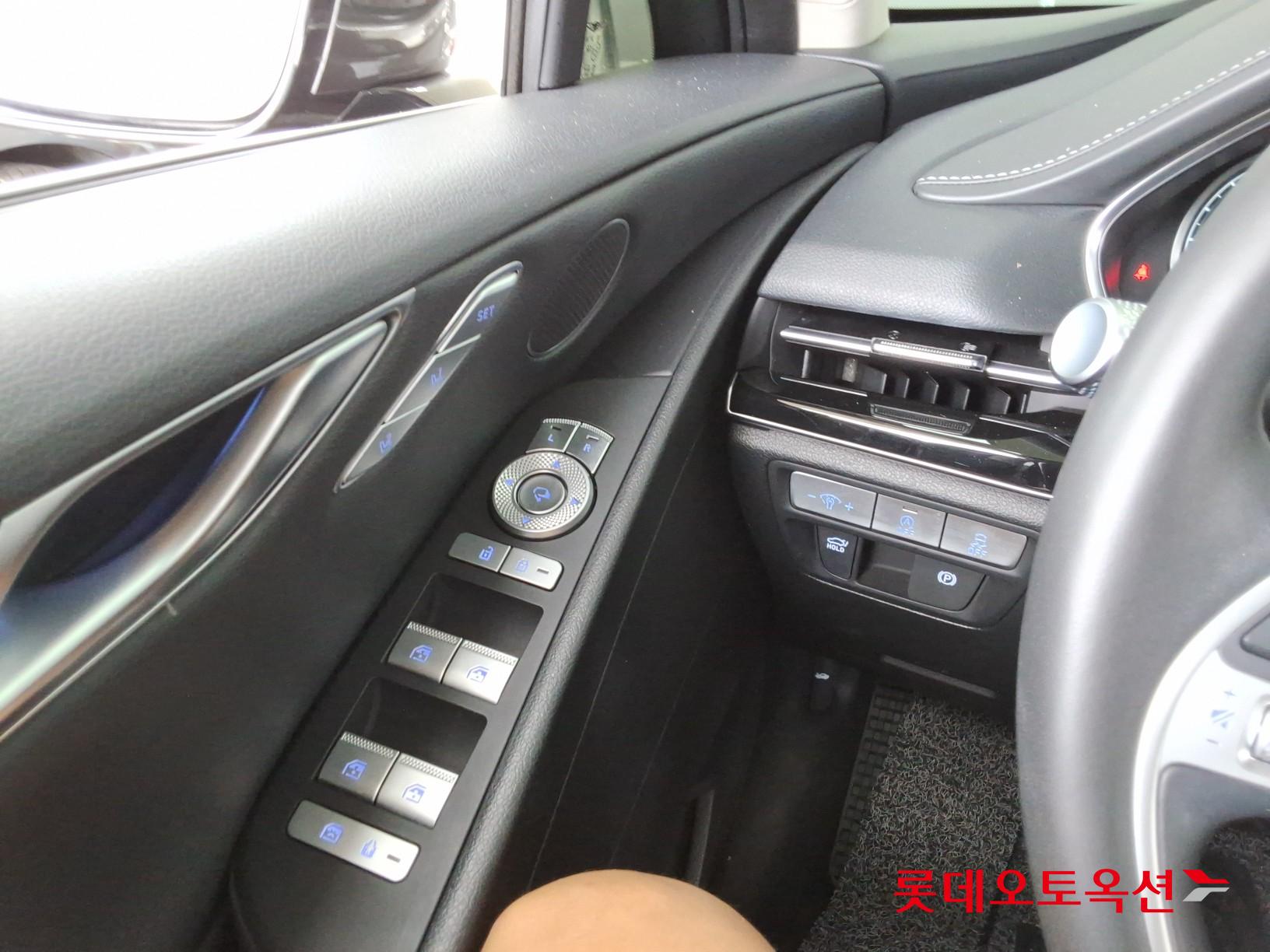 2022 - genesis g80