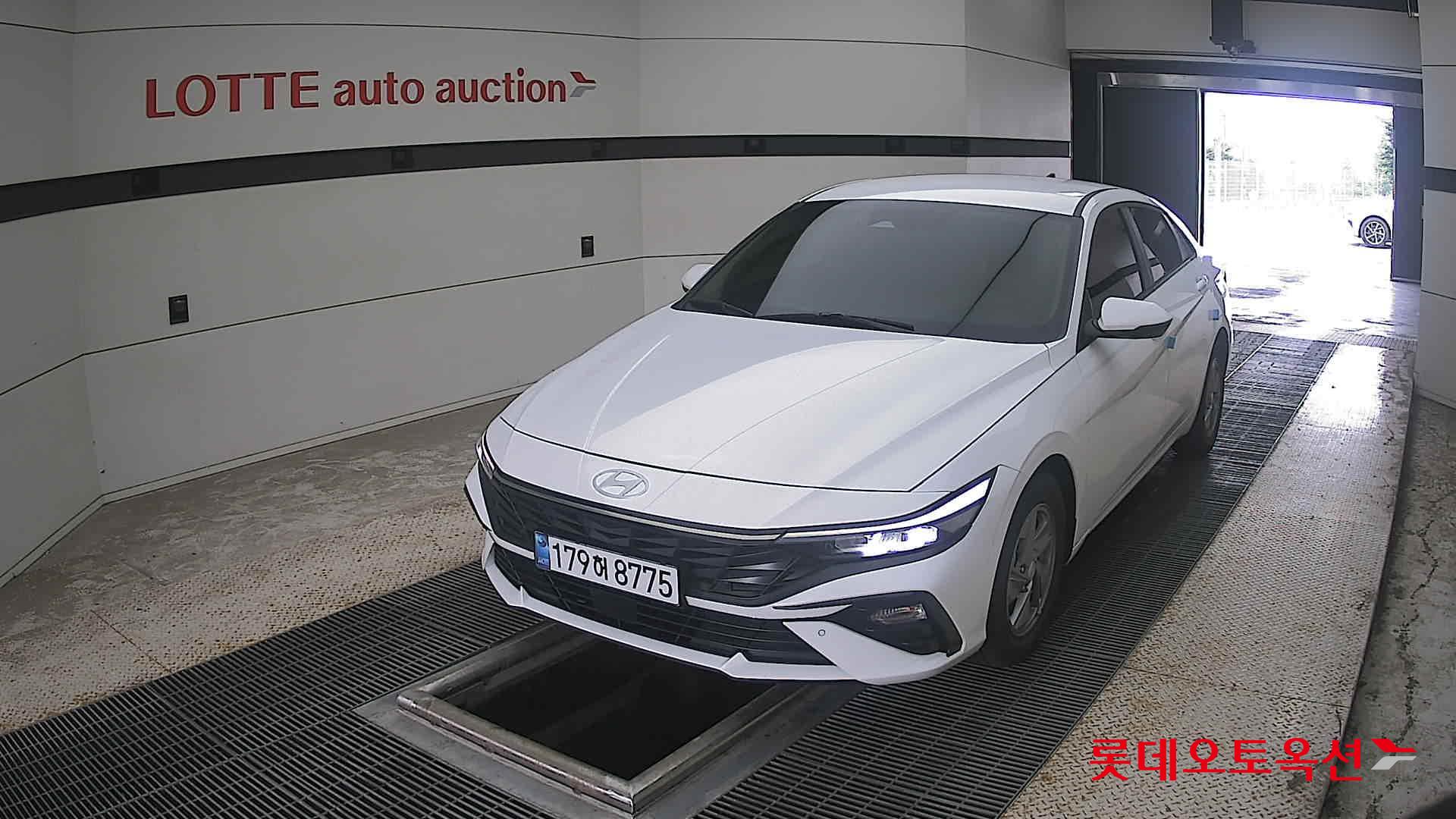 2025 - hyundai avante