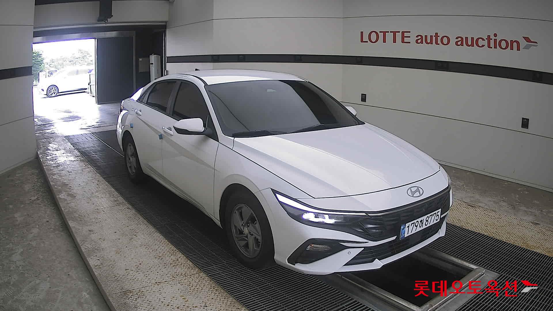 2025 - hyundai avante