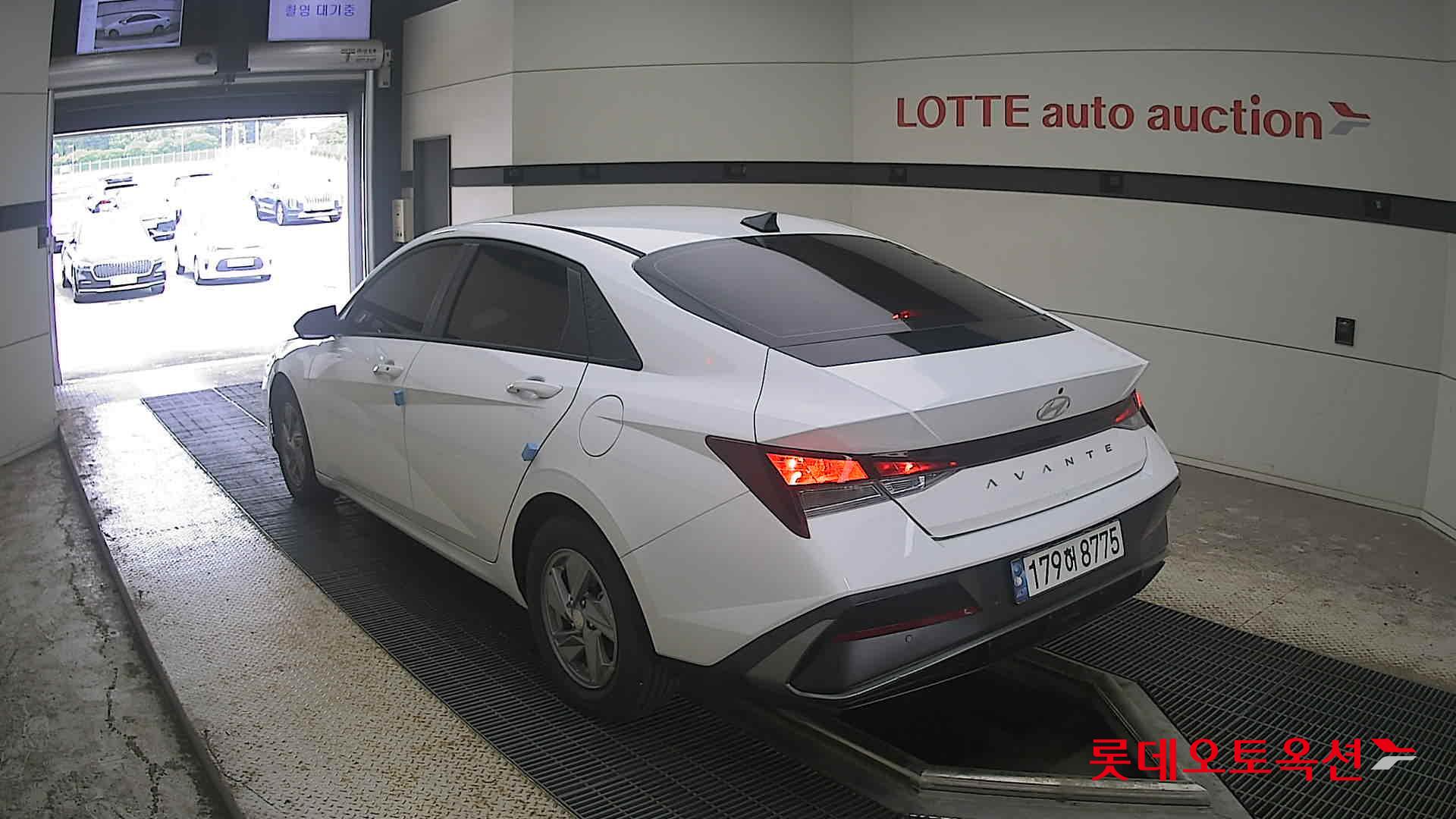 2025 - hyundai avante