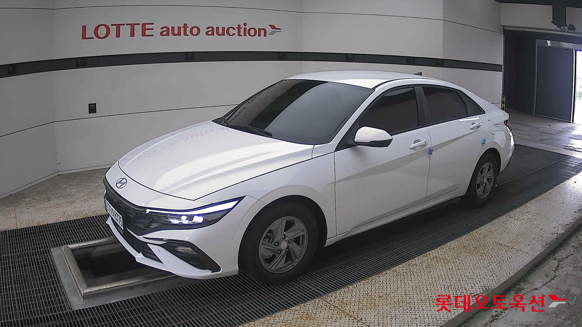 2025 - hyundai avante