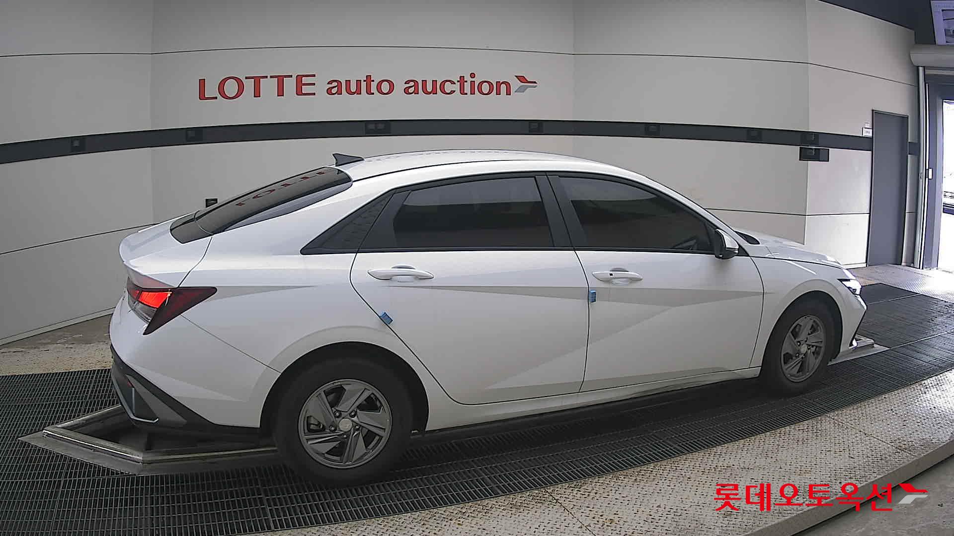 2025 - hyundai avante