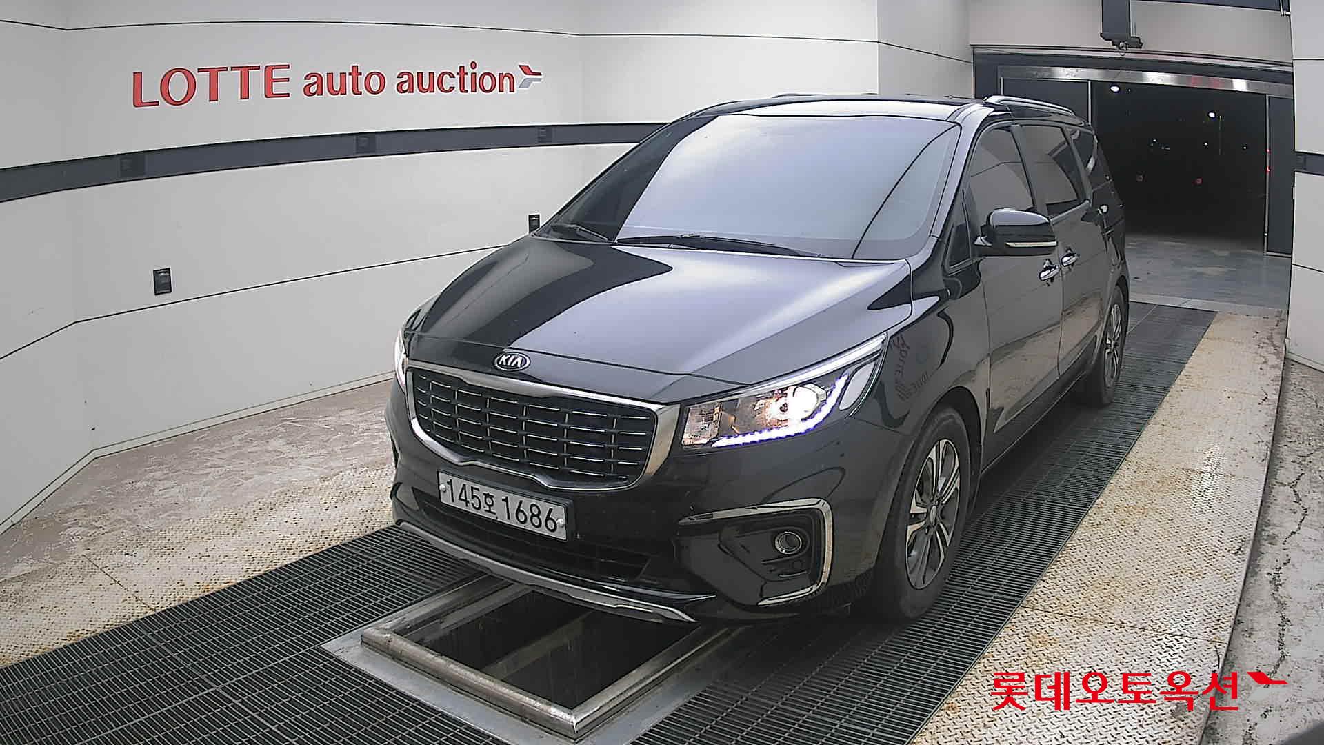 2020 - kia carnival