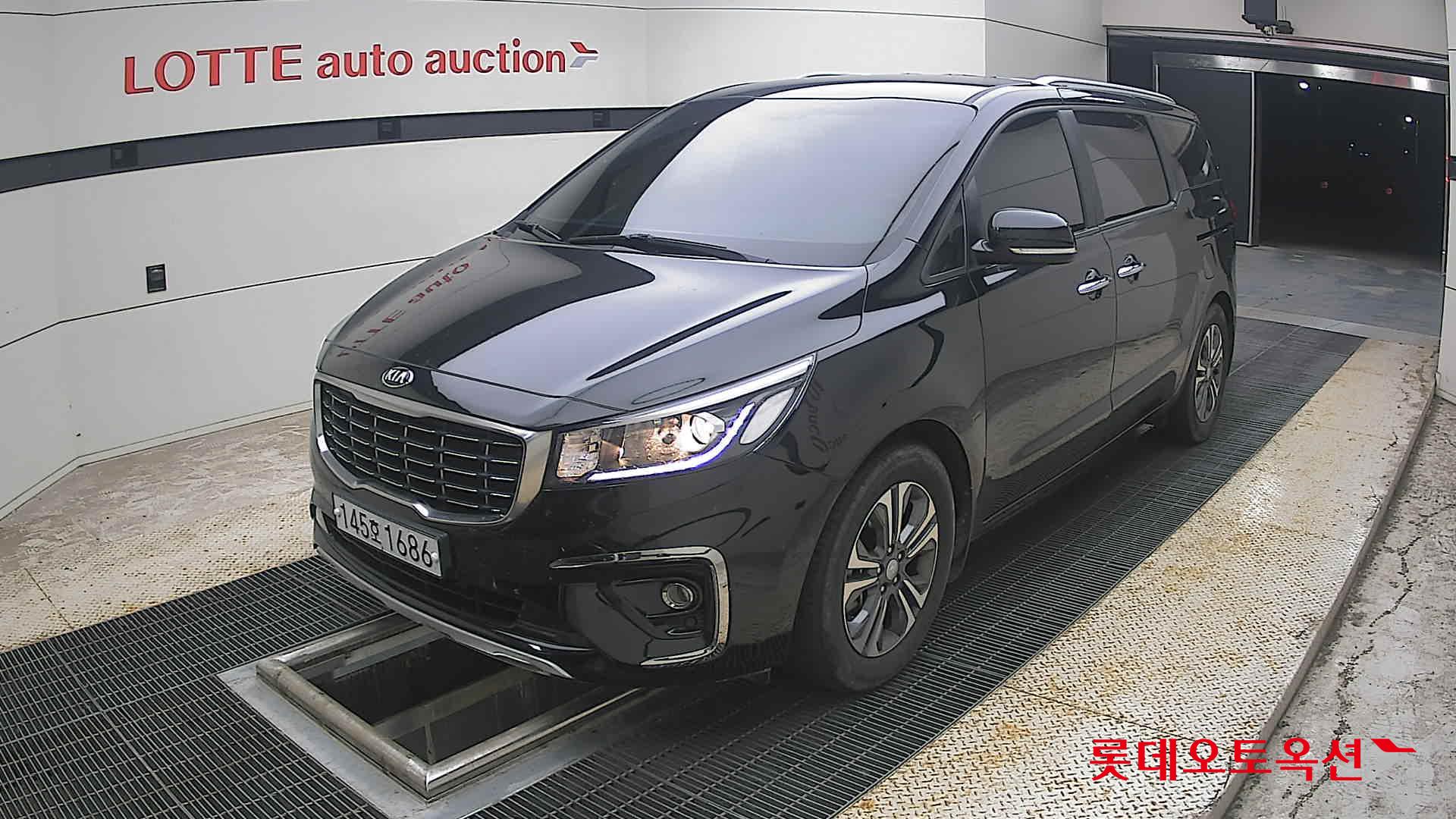 2020 - kia carnival