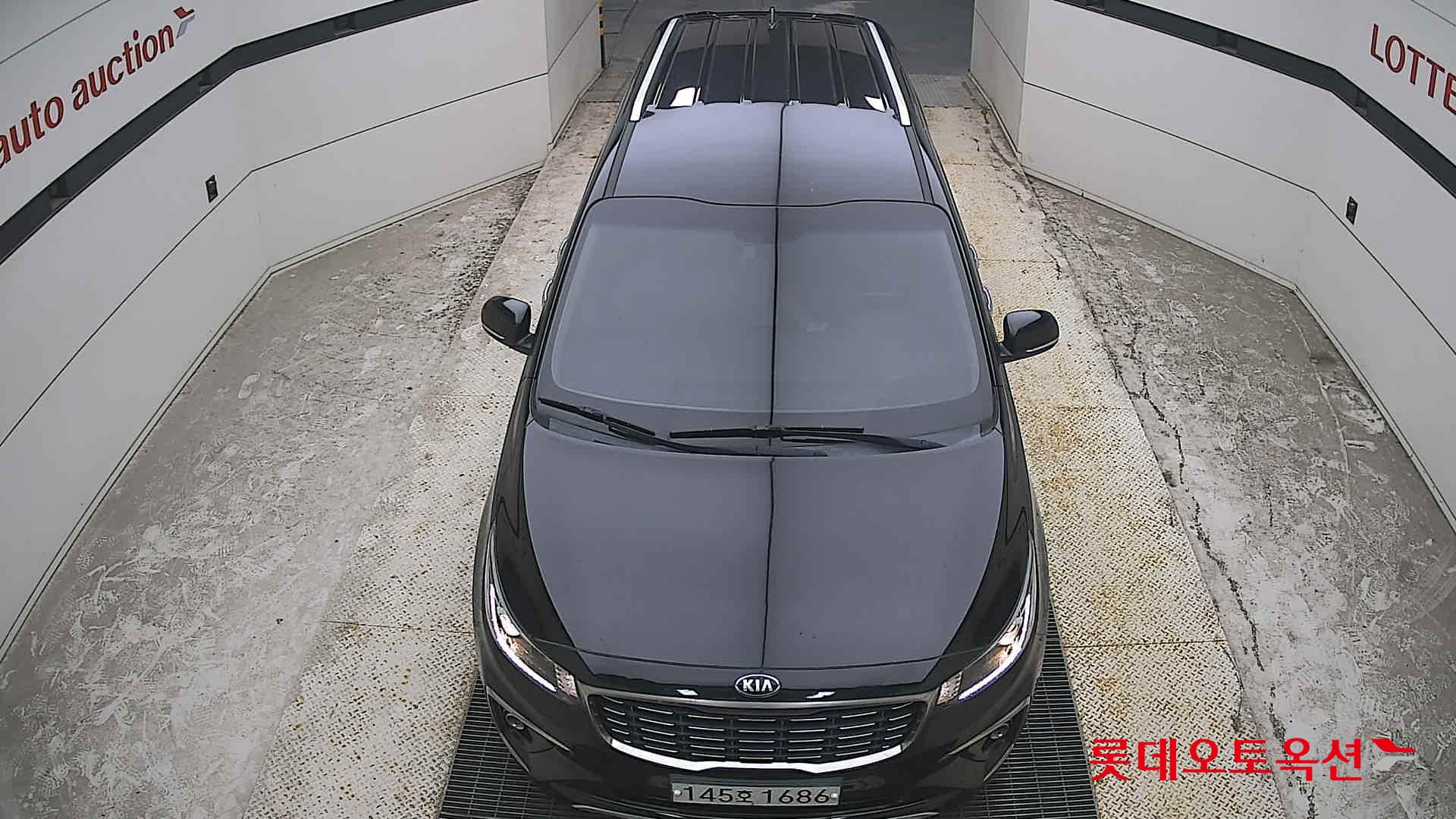 2020 - kia carnival