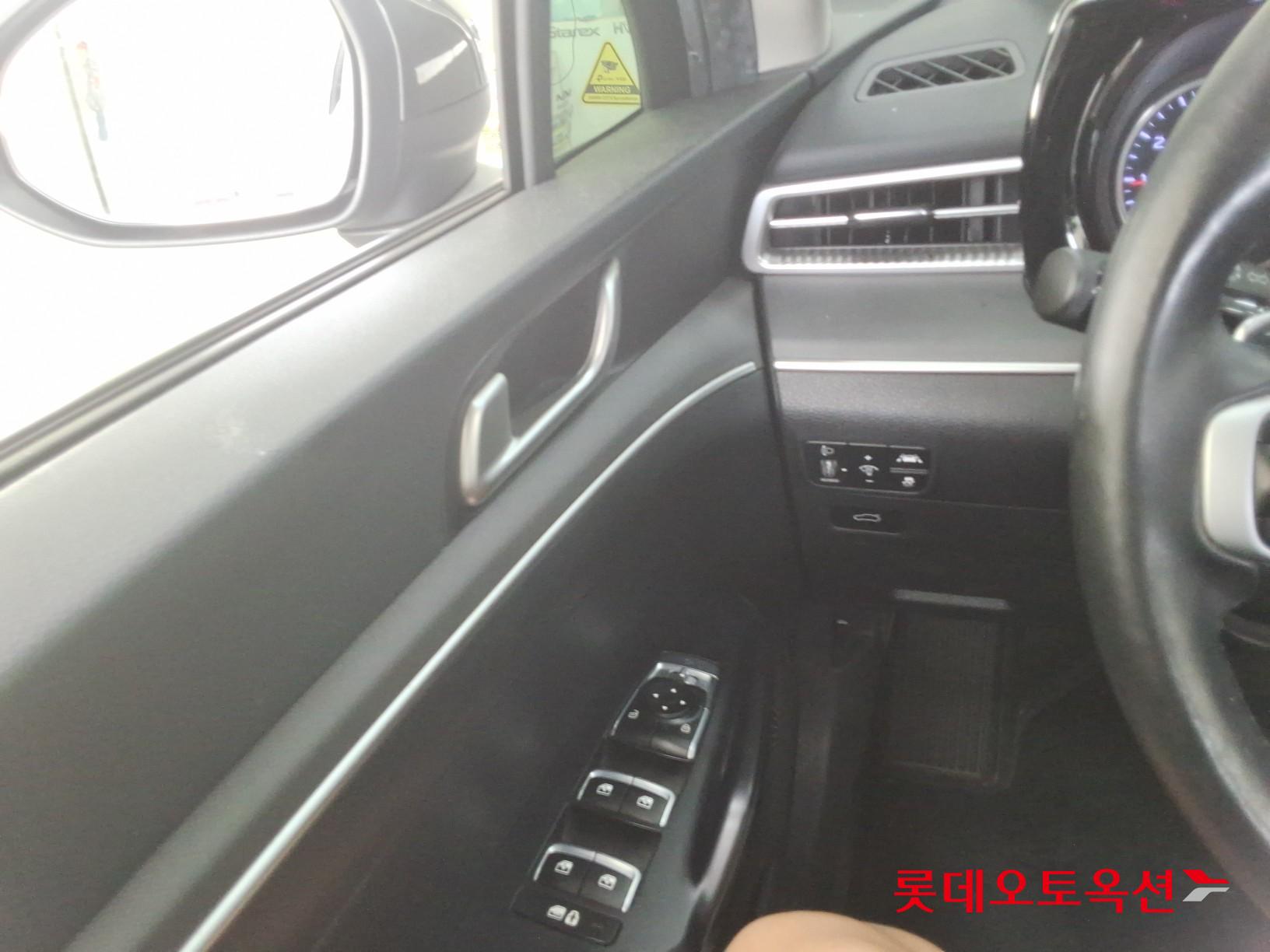 2022 - kia k5