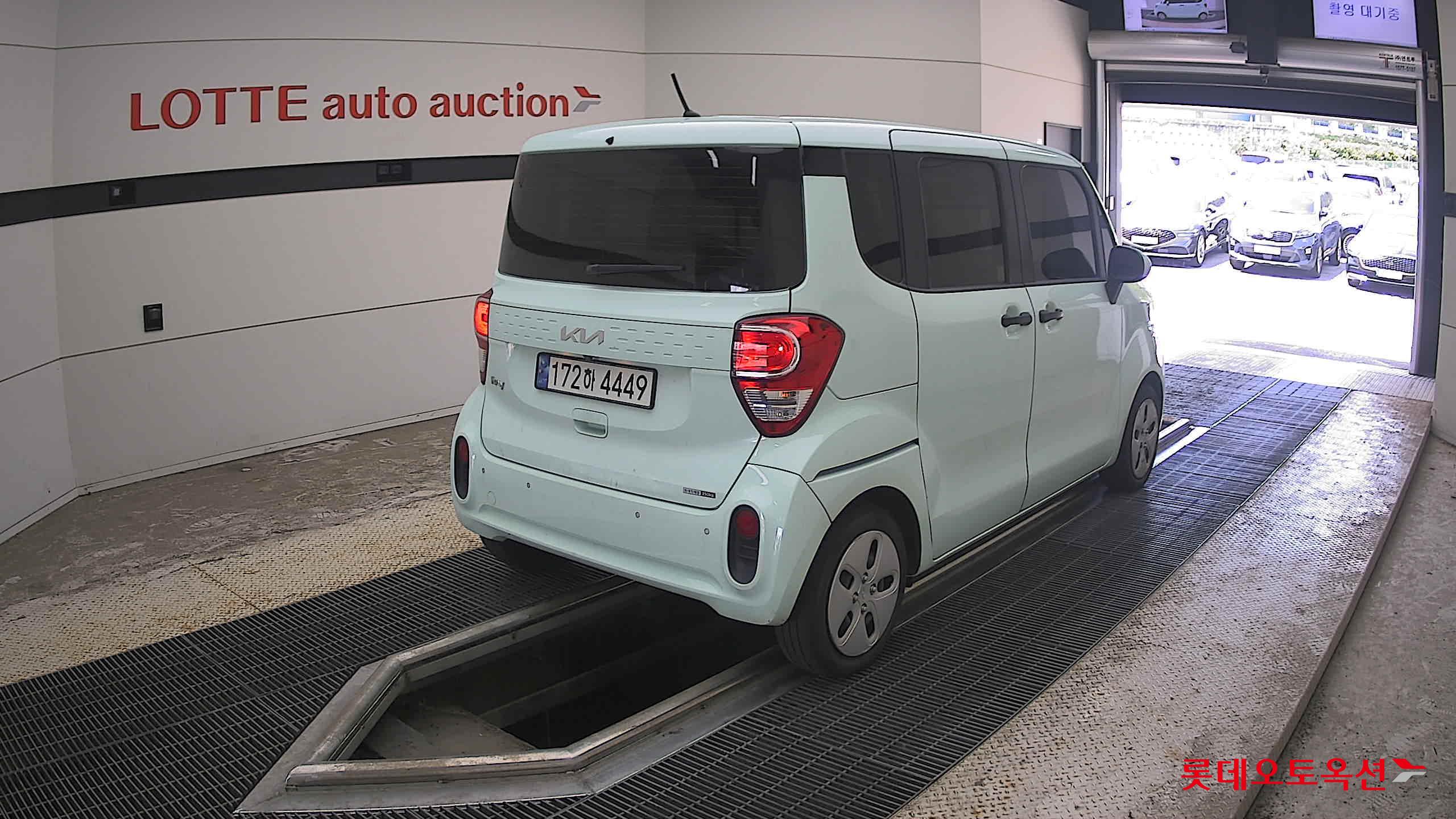 2022 - kia ray