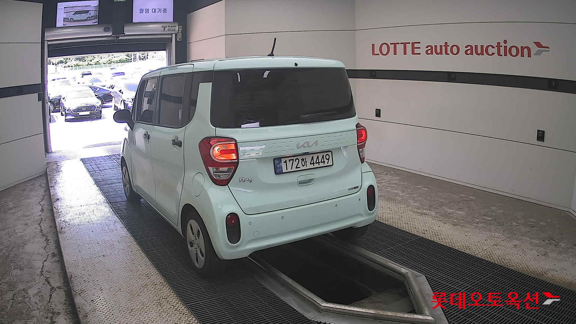 2022 - kia ray