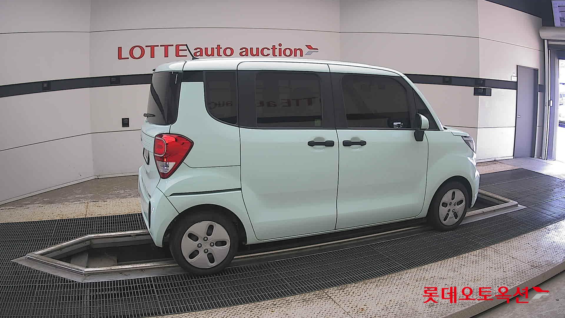 2022 - kia ray