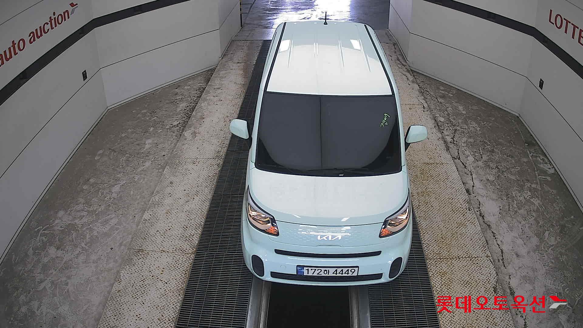 2022 - kia ray