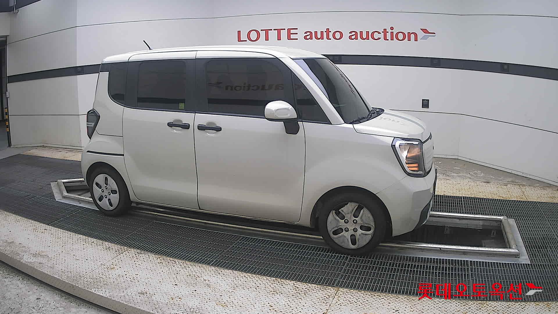 2023 - kia ray