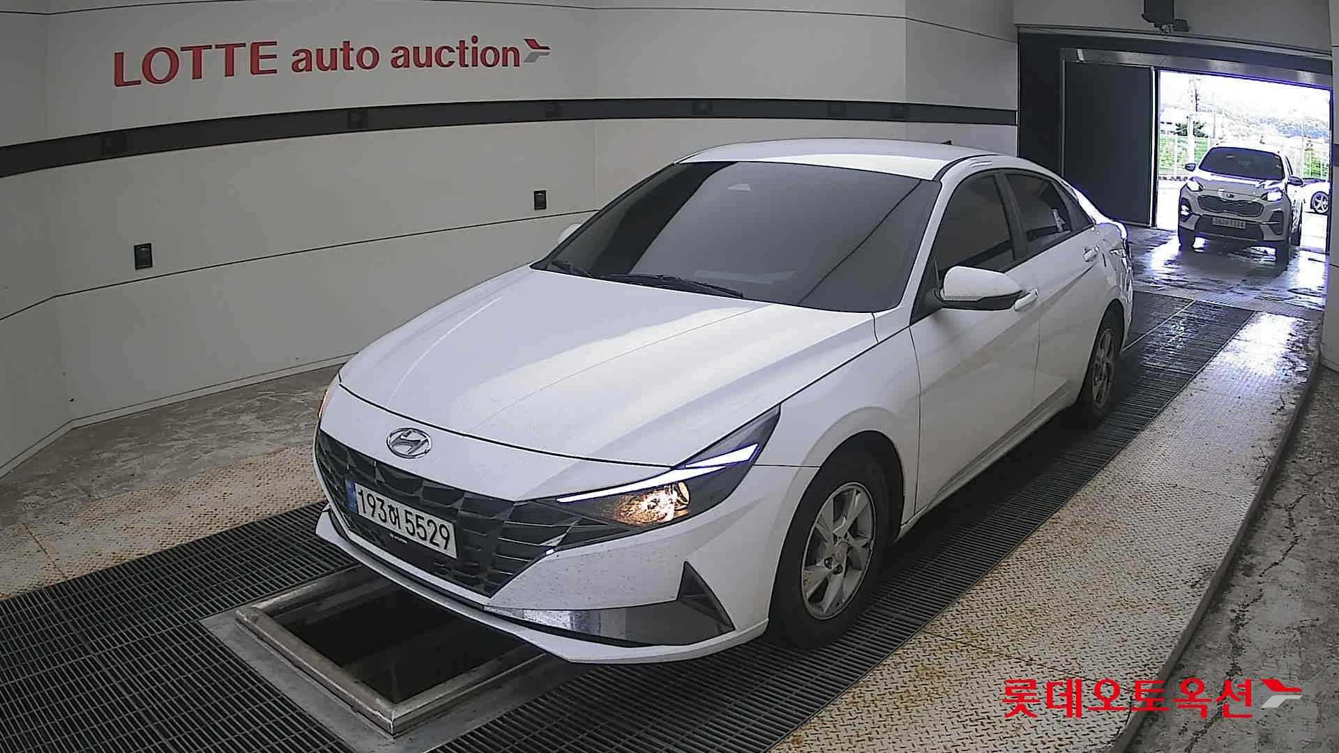 2023 - hyundai avante